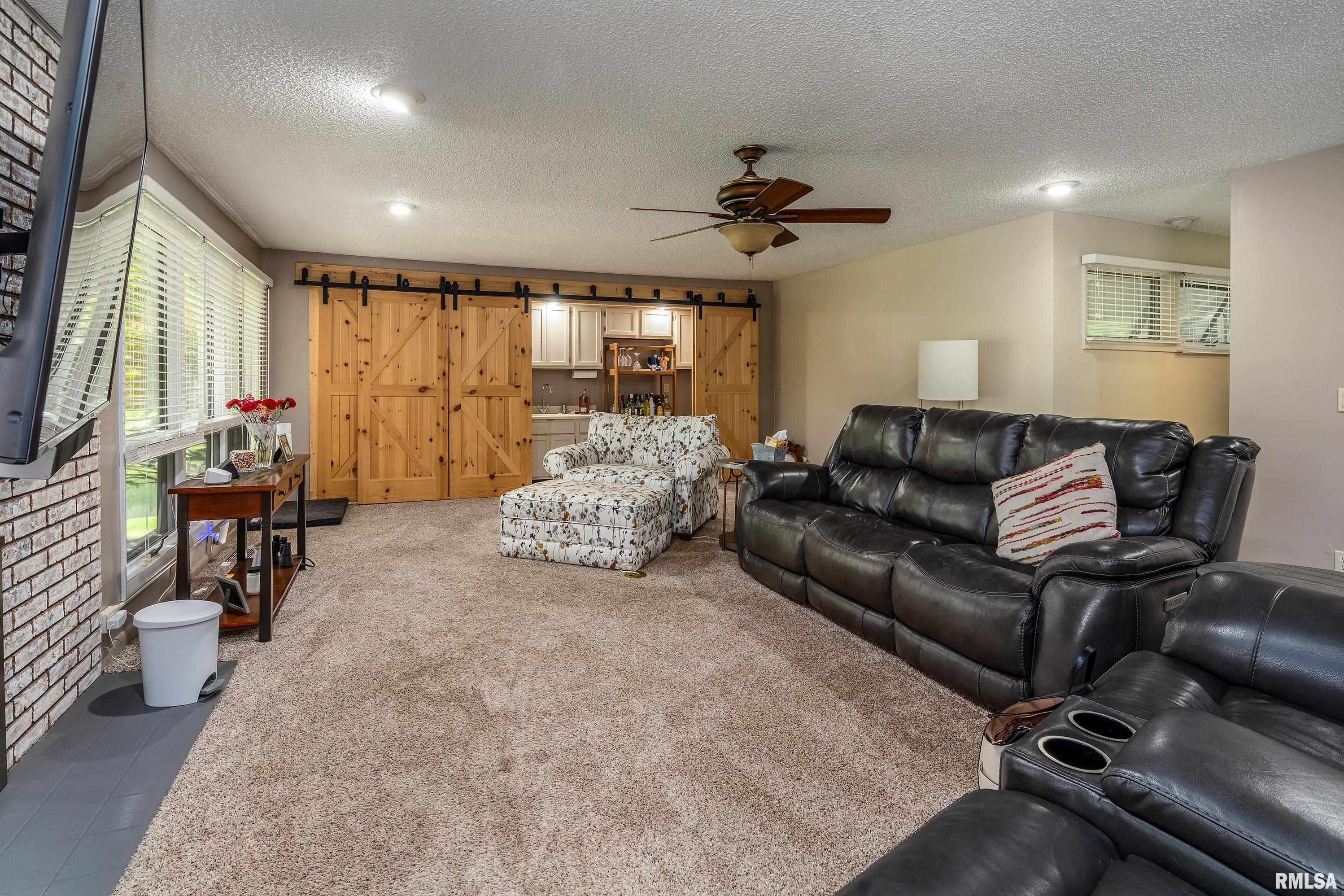 415 E Reichert Drive, Marion, Illinois image 12