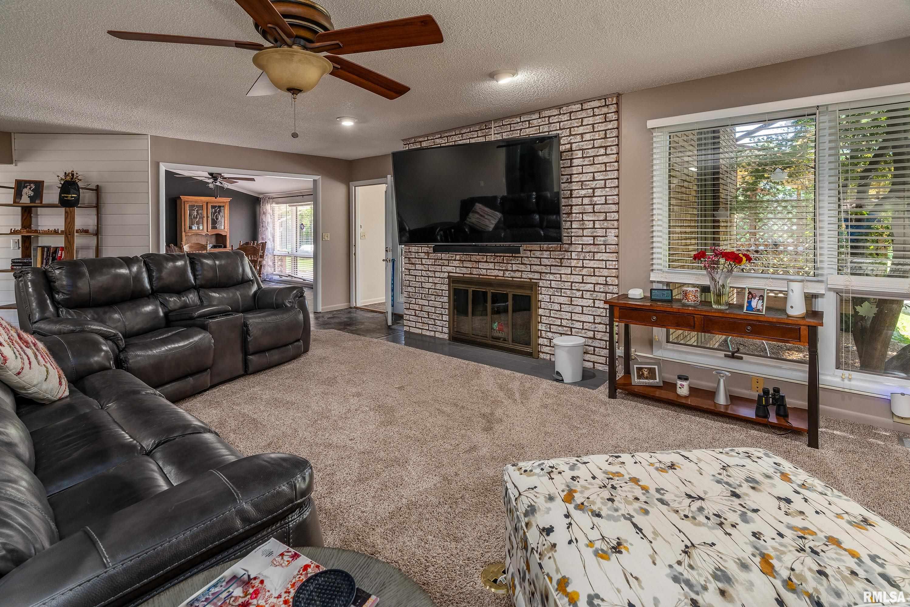 415 E Reichert Drive, Marion, Illinois image 10