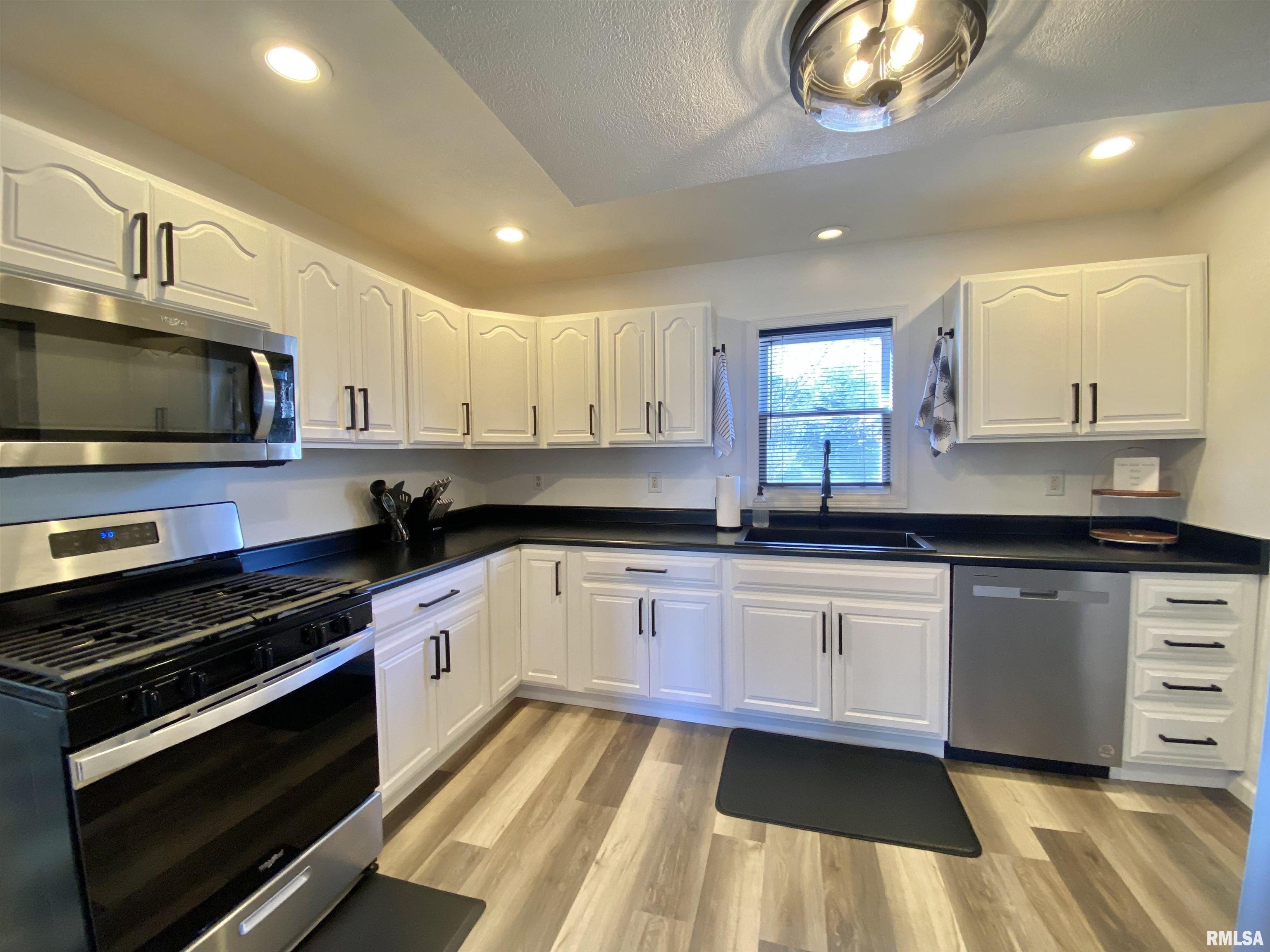 14444 Grandview Drive, Manito, Illinois image 27