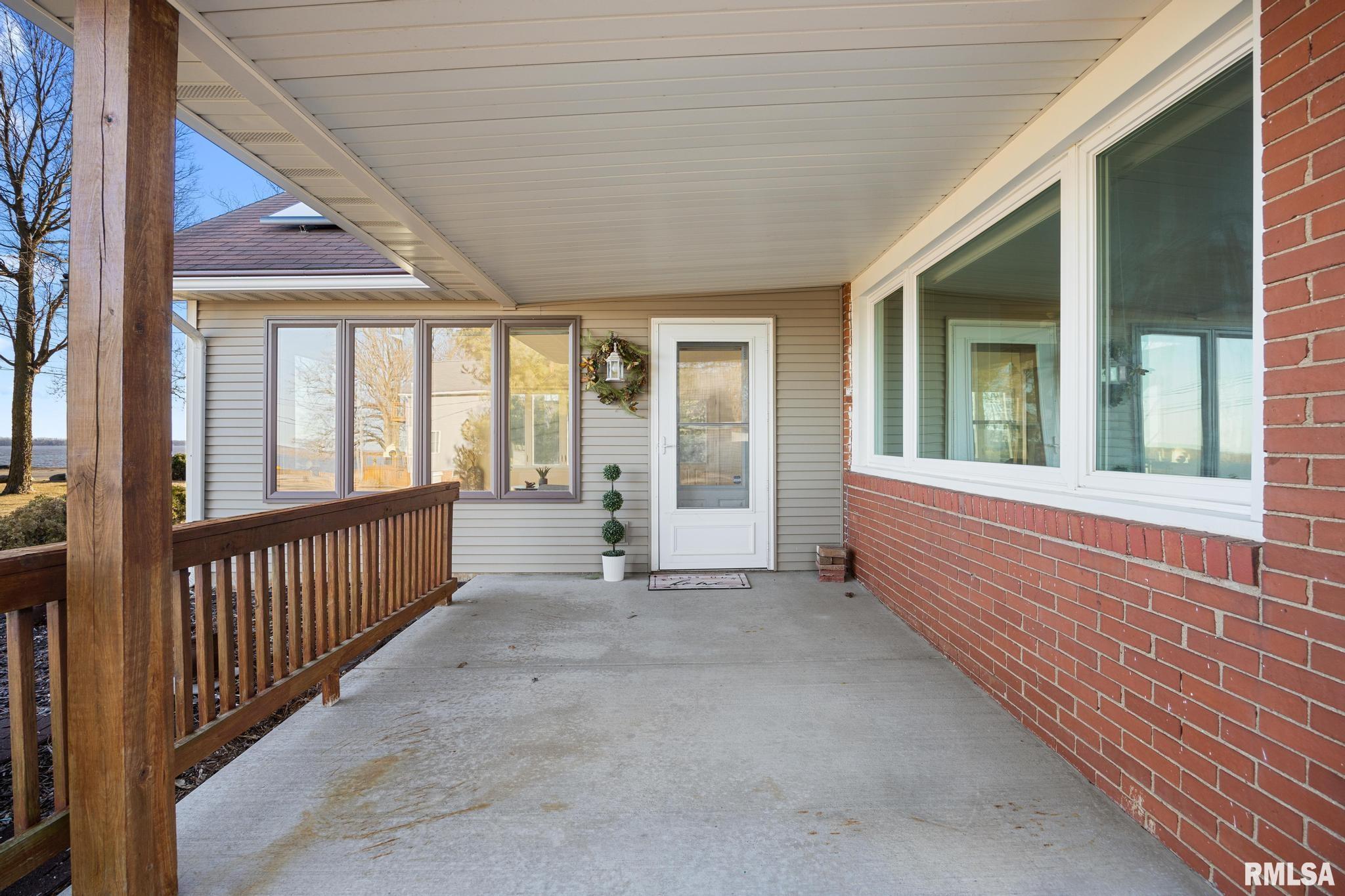 13705 N River Beach Drive, Chillicothe, Illinois image 3
