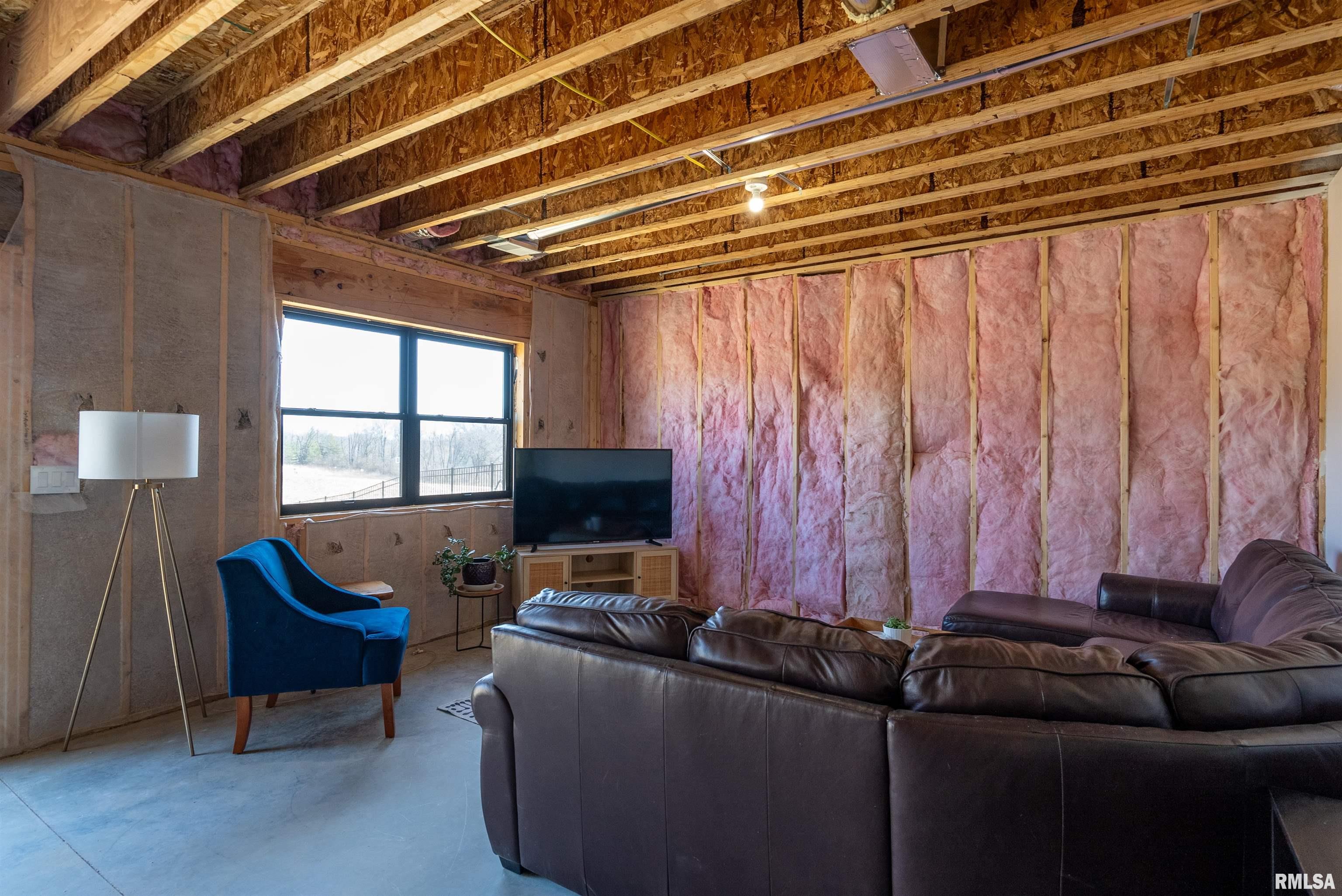 24024 185th Street, Bettendorf, Iowa image 38