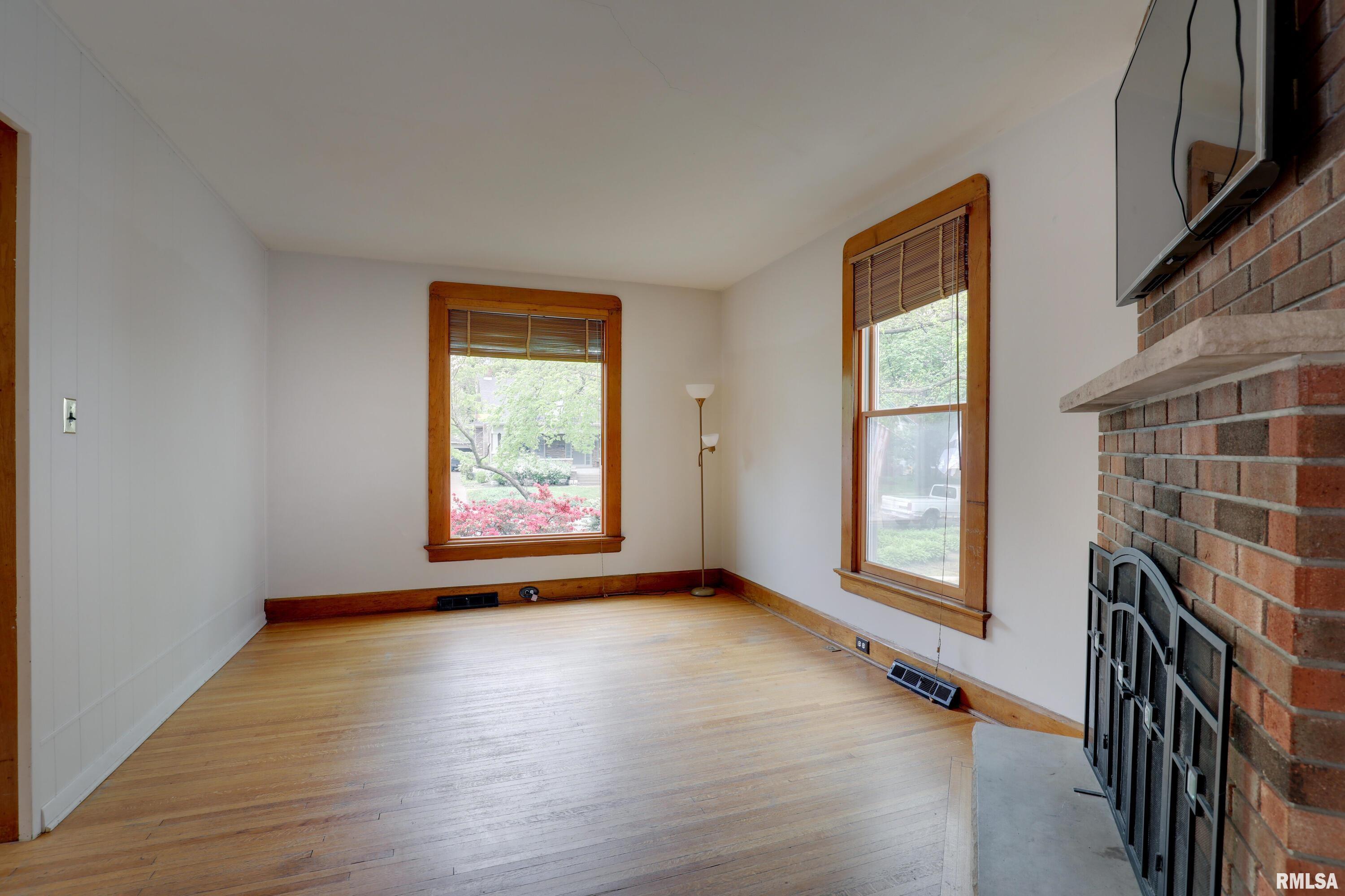 2020 Grove Avenue, Quincy, Illinois image 4