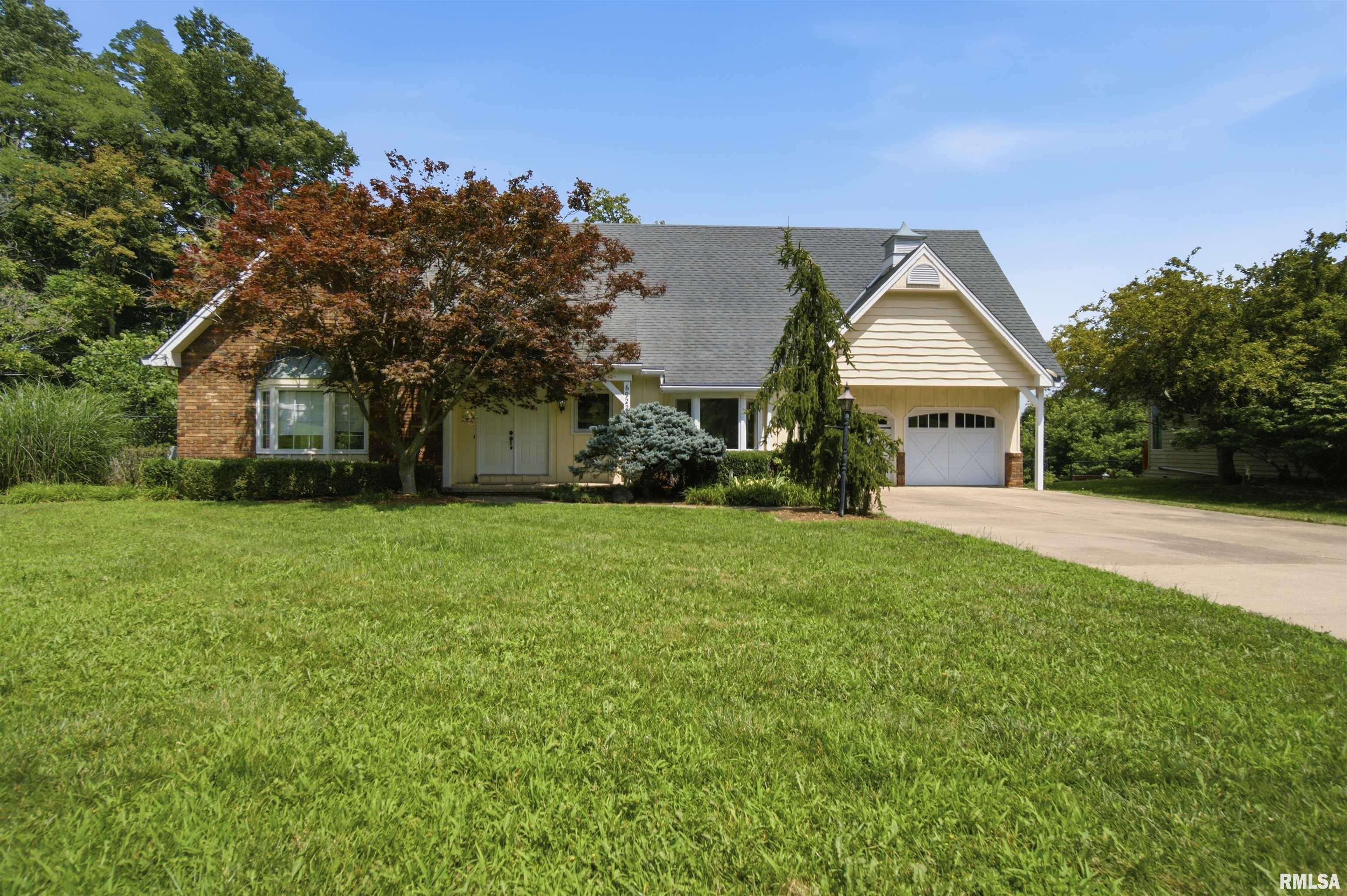 Photo 1 of 62 — 6922 N SKYLINE Drive, Peoria, IL 61614