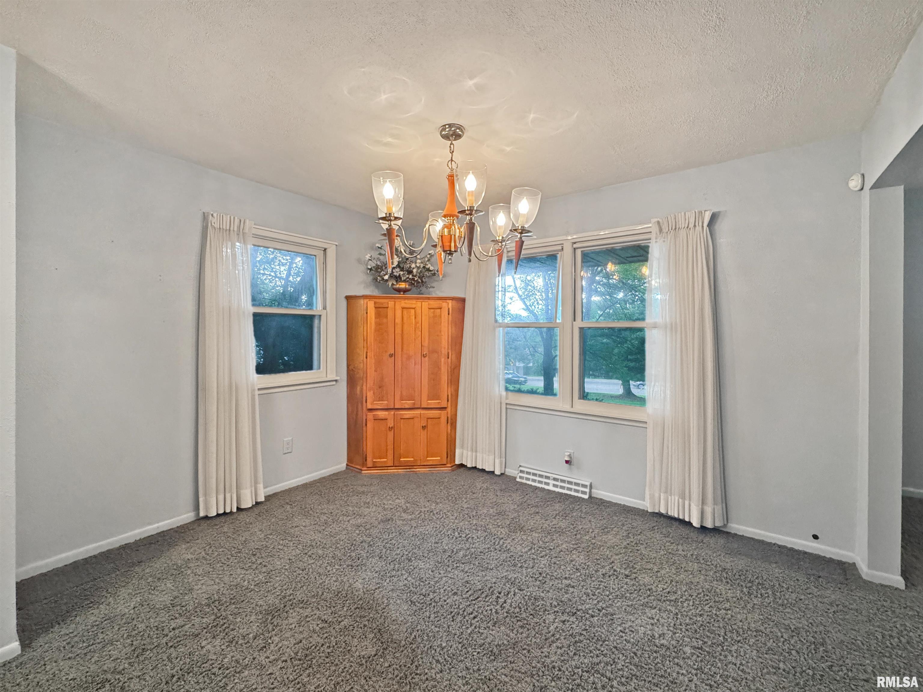 6006 N Big Hollow Road, Peoria, Illinois image 15