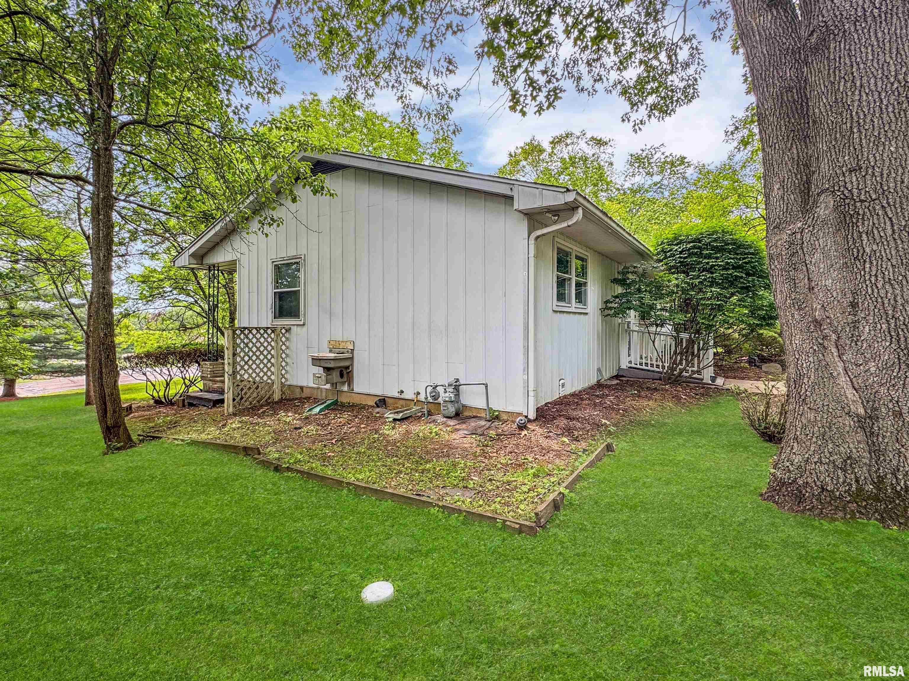 6006 N Big Hollow Road, Peoria, Illinois image 3