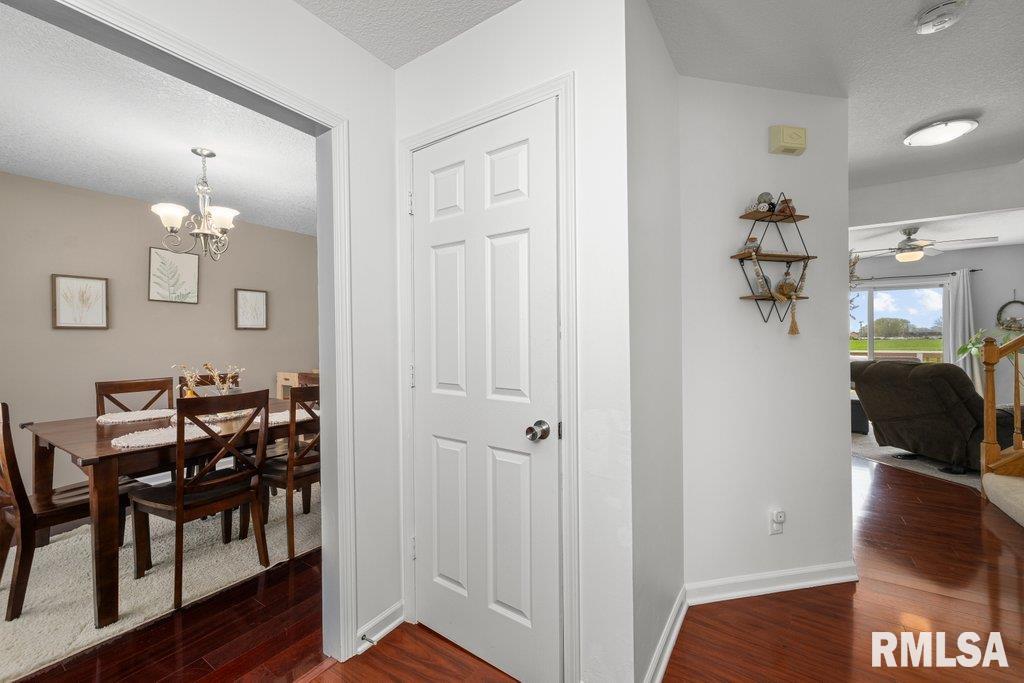 4502 Ruehmann Court, Davenport, Iowa image 6
