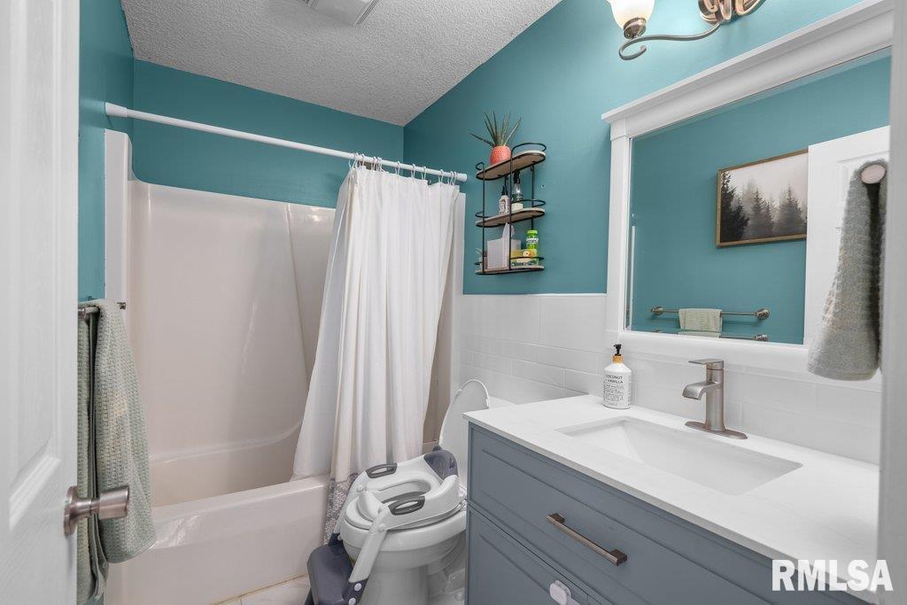4502 Ruehmann Court, Davenport, Iowa image 29