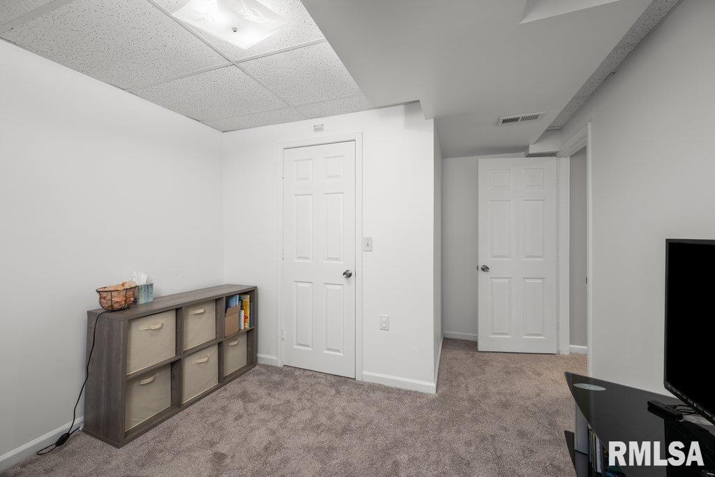 4502 Ruehmann Court, Davenport, Iowa image 39