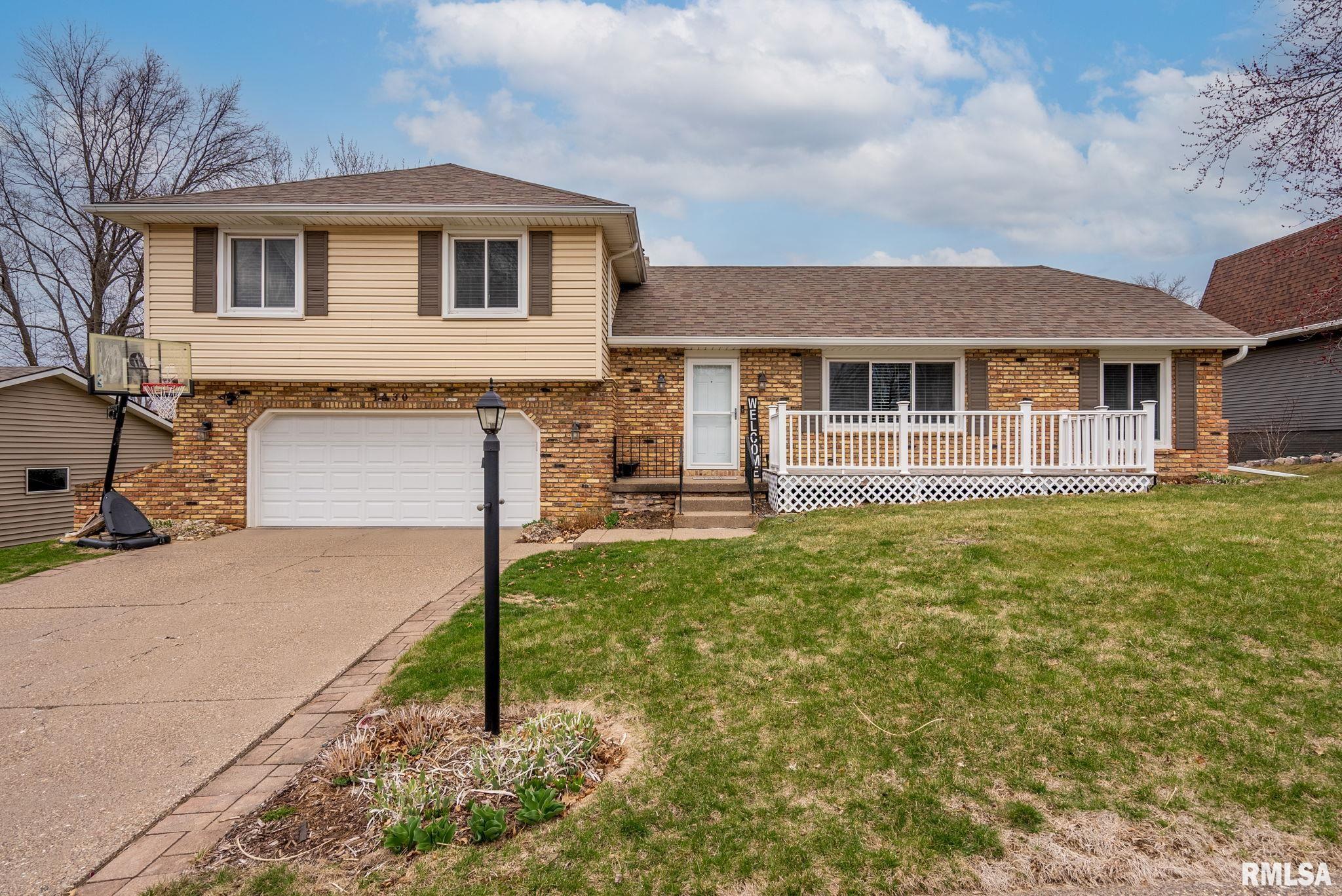 1430 Terrace Park Drive, Bettendorf, Iowa image 1
