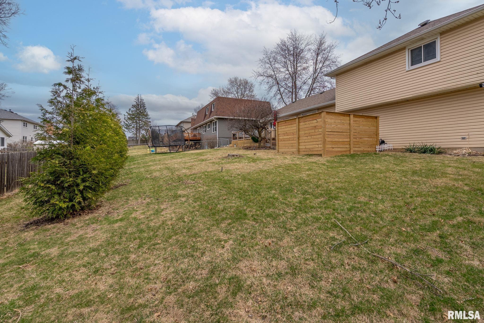 1430 Terrace Park Drive, Bettendorf, Iowa image 34