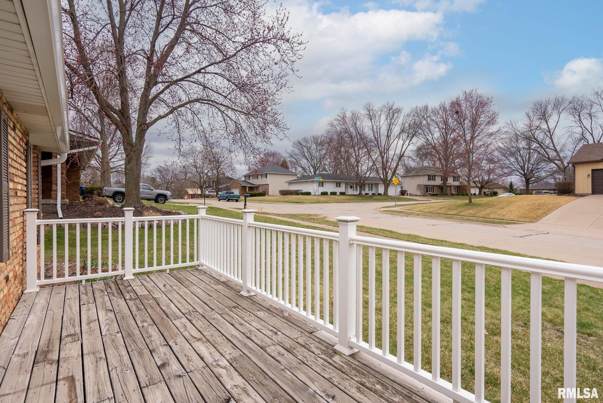 1430 Terrace Park Drive, Bettendorf, Iowa image 3