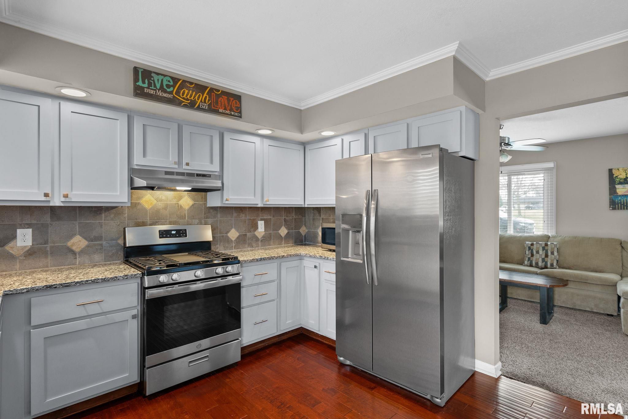 1430 Terrace Park Drive, Bettendorf, Iowa image 7