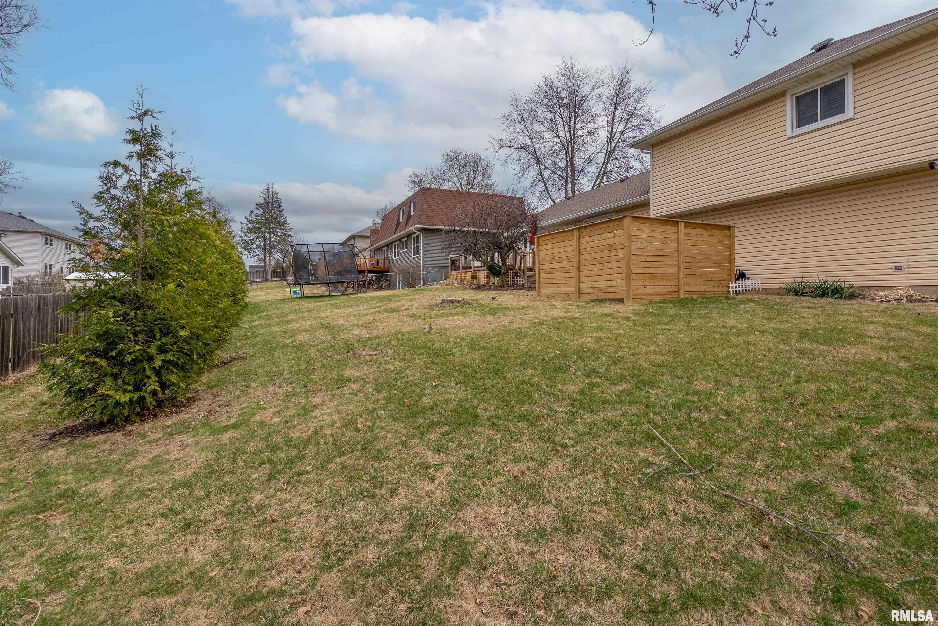 1430 Terrace Park Drive, Bettendorf, Iowa image 36