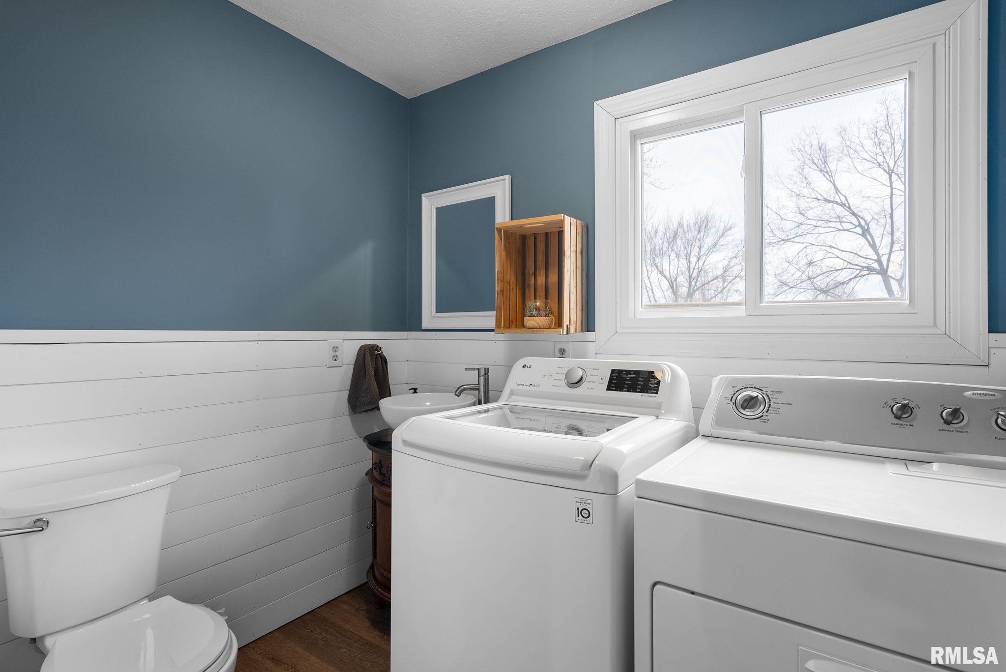1430 Terrace Park Drive, Bettendorf, Iowa image 25