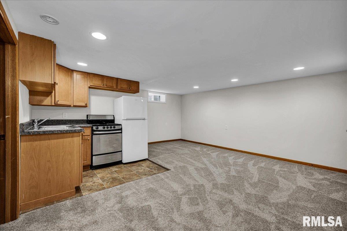 2126 W Edna Court, West Peoria, Illinois image 16