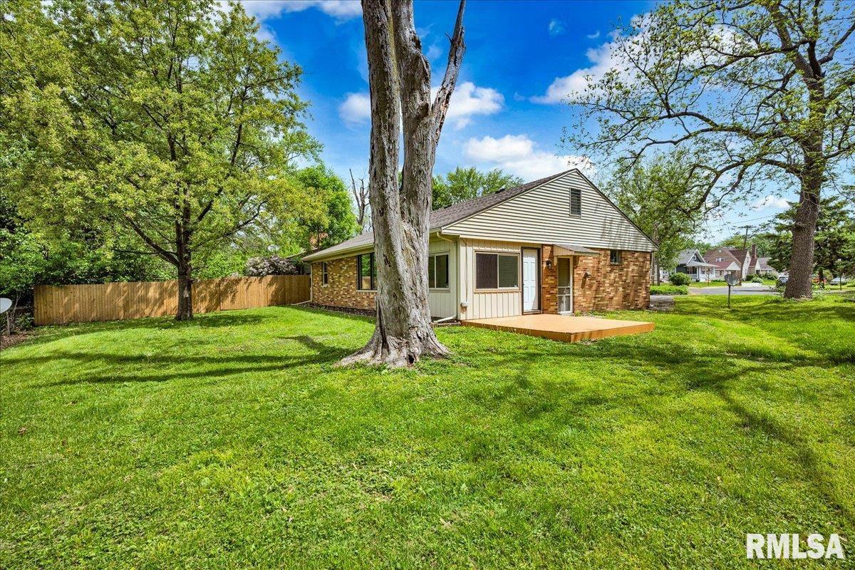 2126 W Edna Court, West Peoria, Illinois image 24