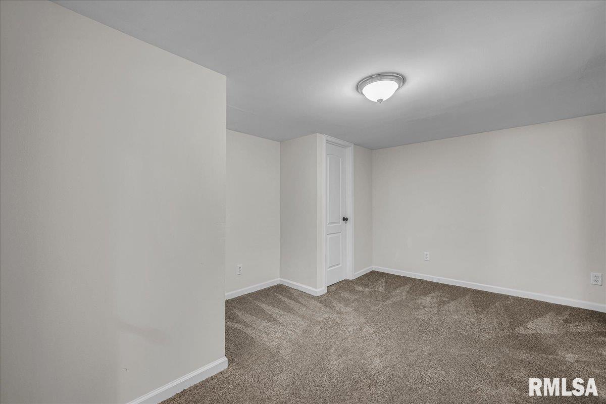 2126 W Edna Court, West Peoria, Illinois image 18