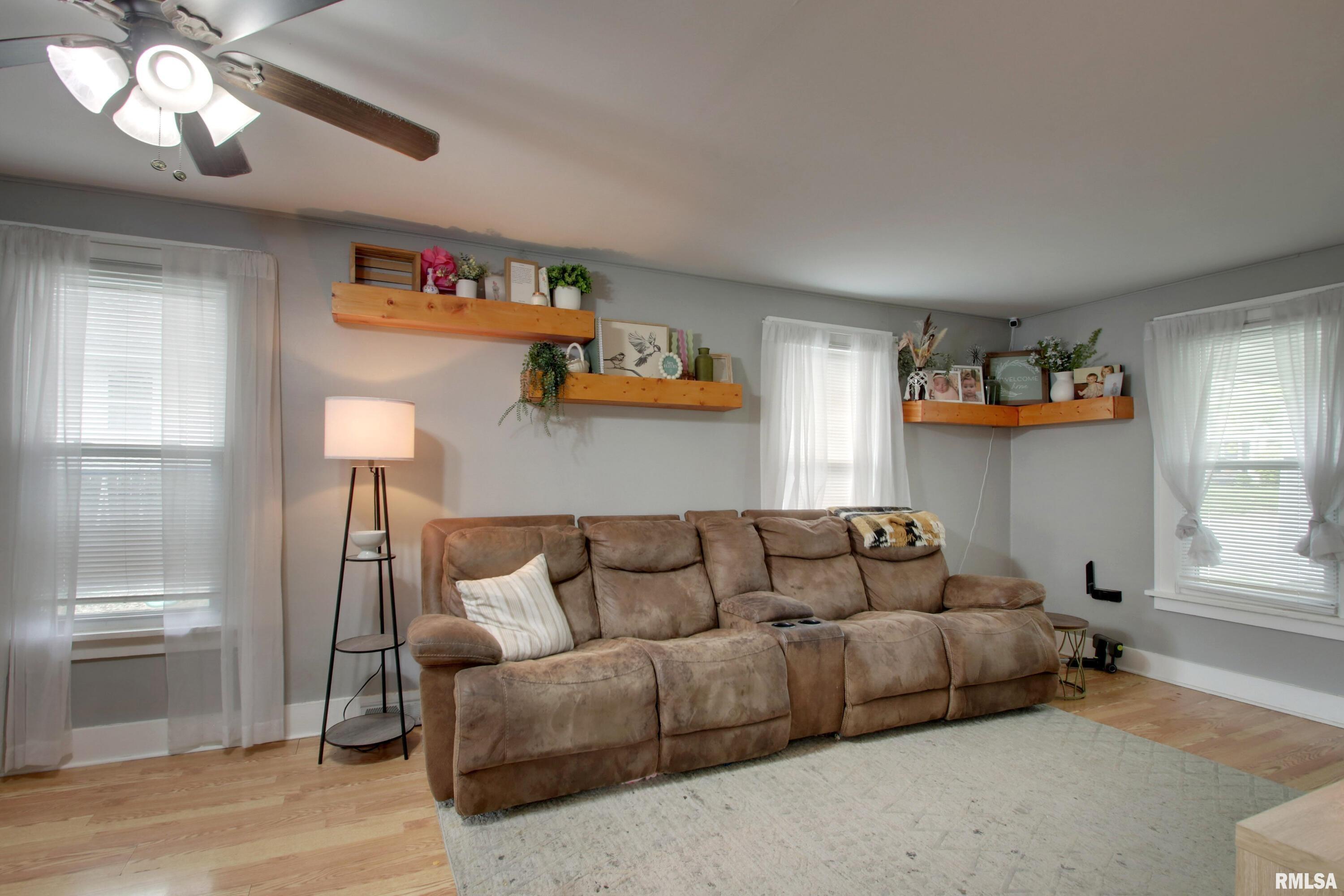 927 S 22nd Street, Quincy, Illinois image 4