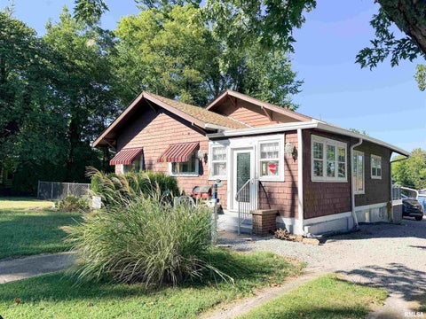 Homes For Sale - 213 W Vienna Street<br/> Anna, IL 62906
