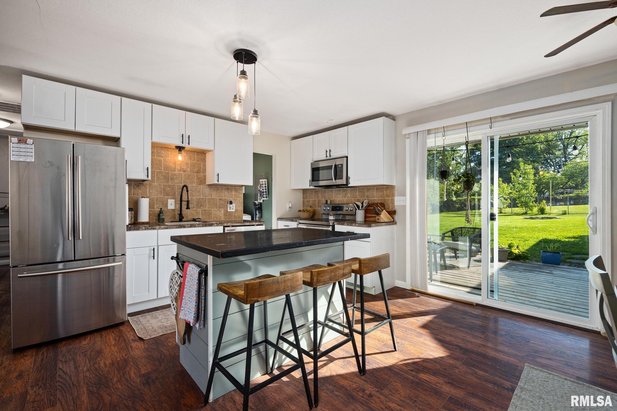203 S Meadowview Lane, Washington, Illinois image 7