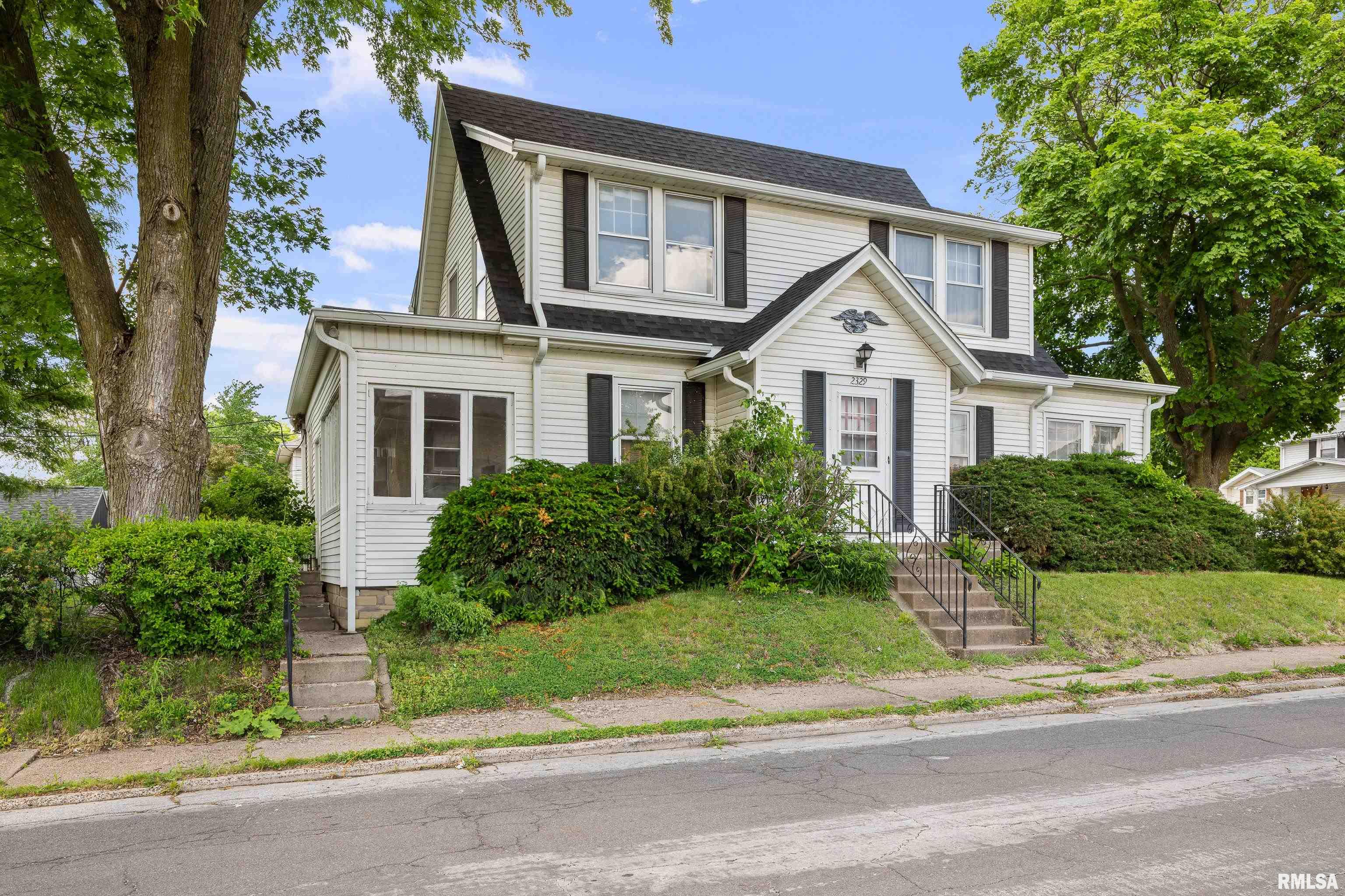 2329 20 1/2 Avenue, Rock Island, Illinois image 2