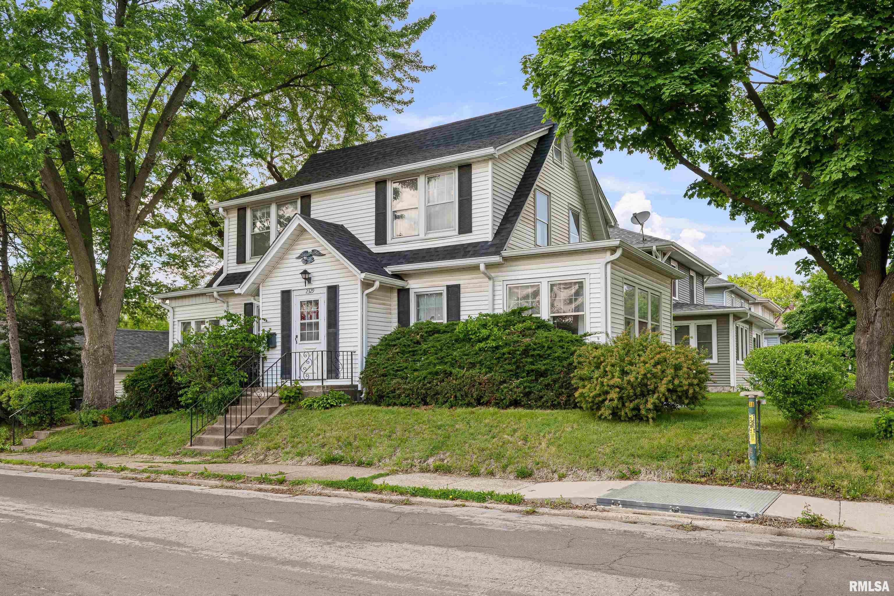 2329 20 1/2 Avenue, Rock Island, Illinois image 3