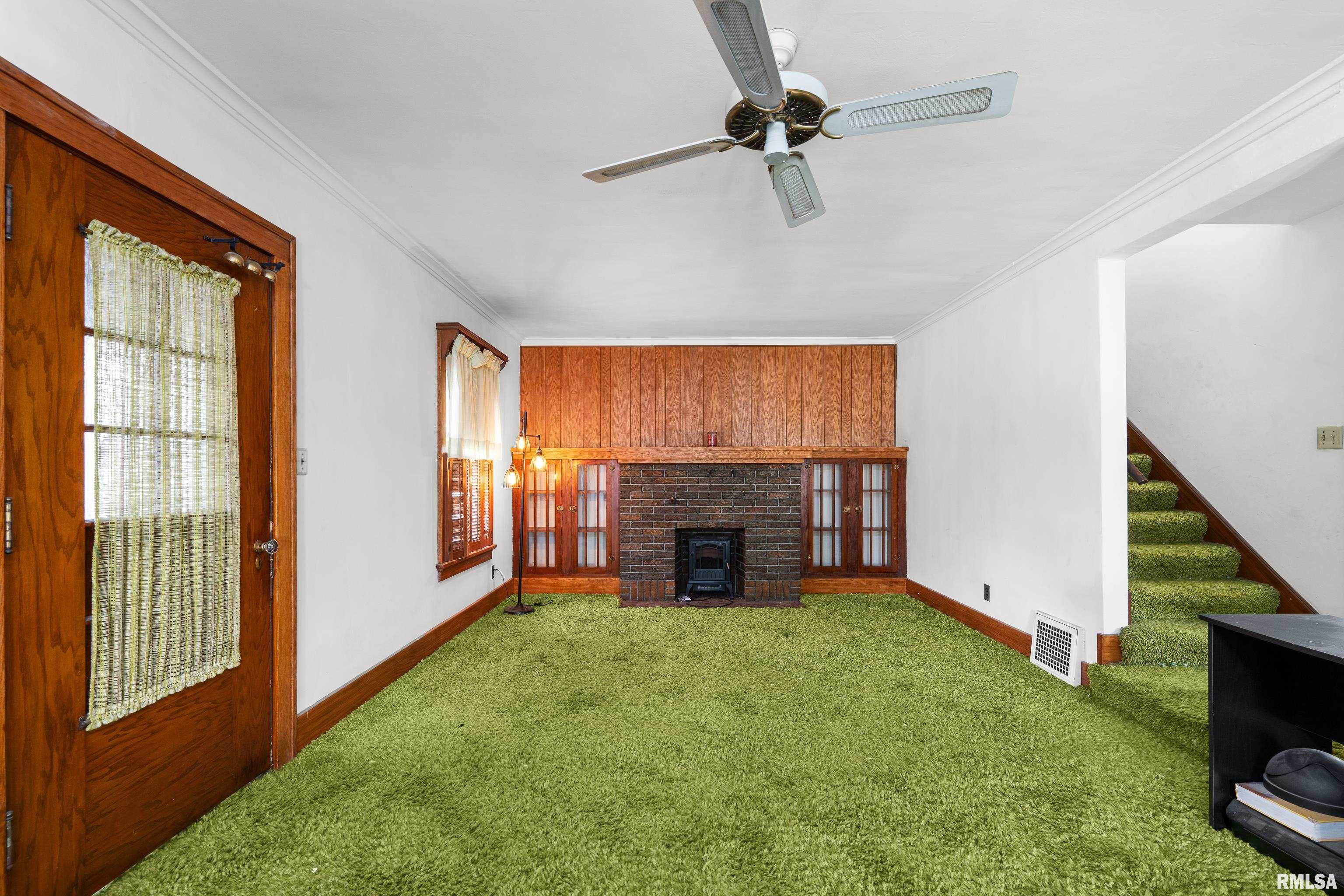2329 20 1/2 Avenue, Rock Island, Illinois image 4
