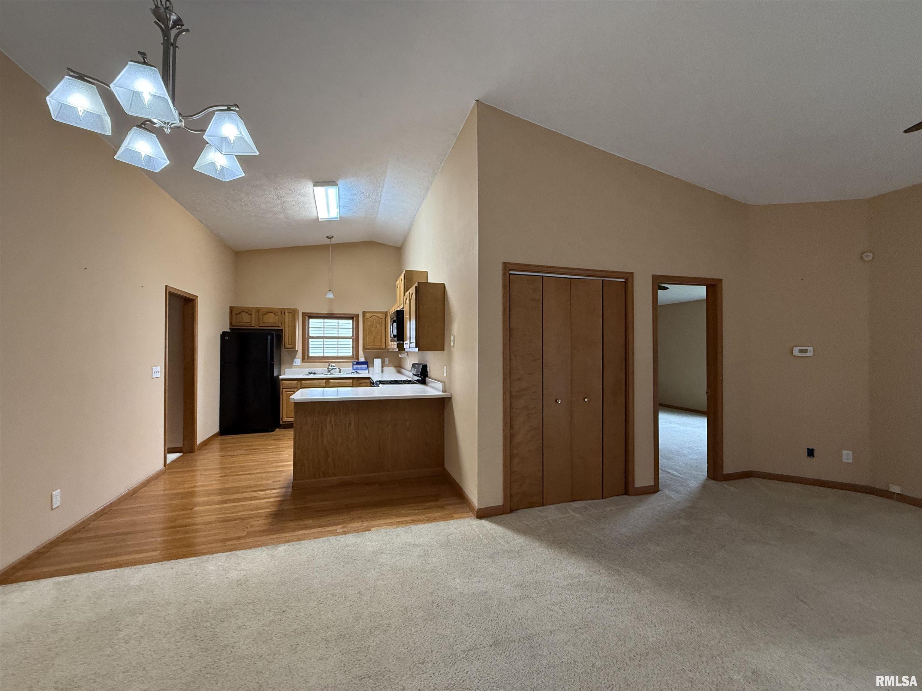3900 Brandonshire Drive, Springfield, Illinois image 13