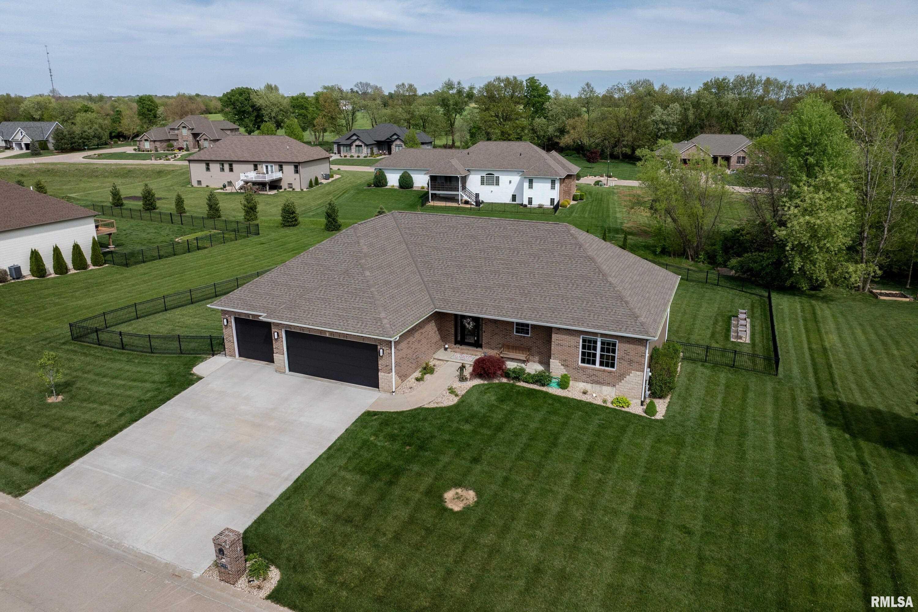 4328 Harrington Drive, Quincy, Illinois image 28