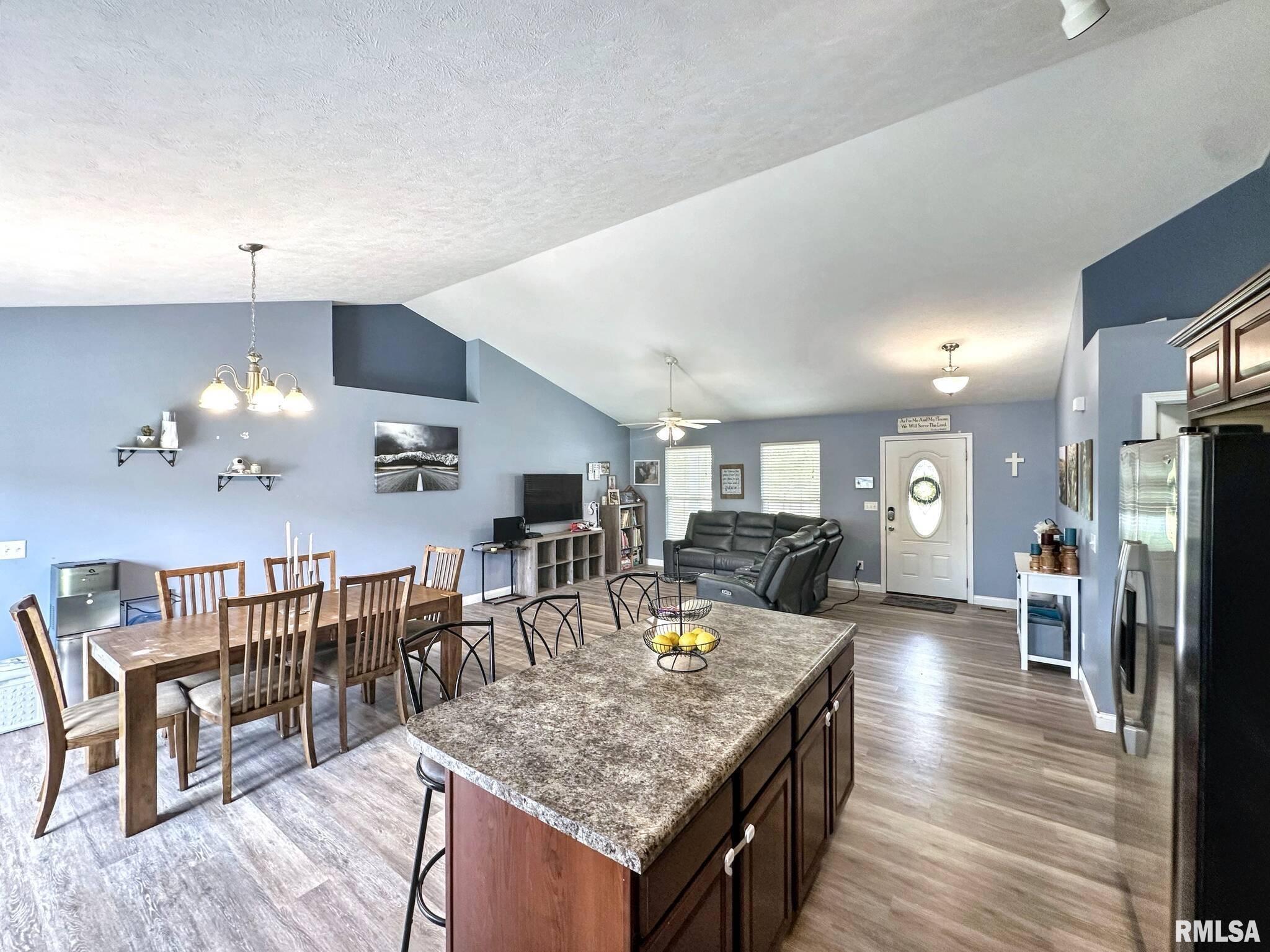 203 Breeze Drive, Carterville, Illinois image 3