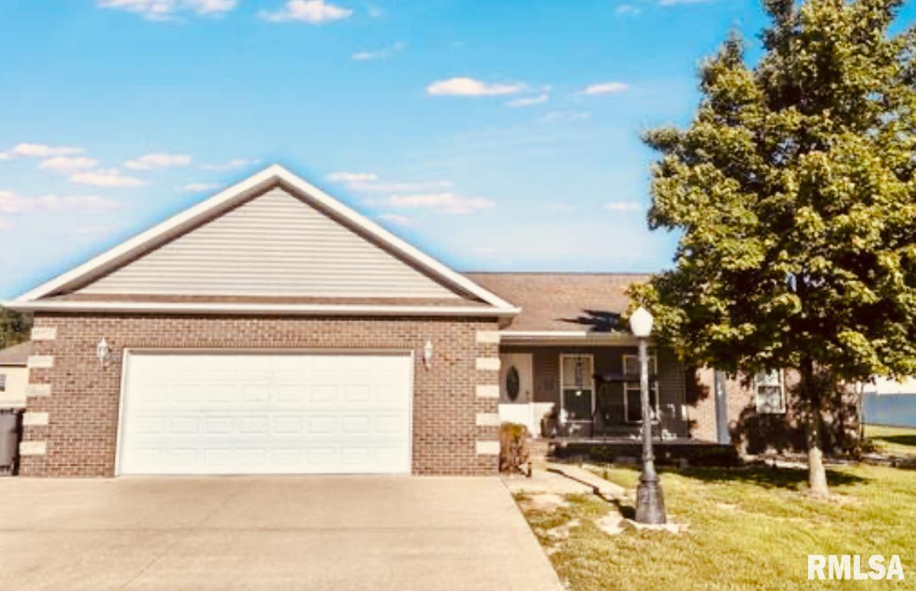 203 Breeze Drive, Carterville, Illinois image 1