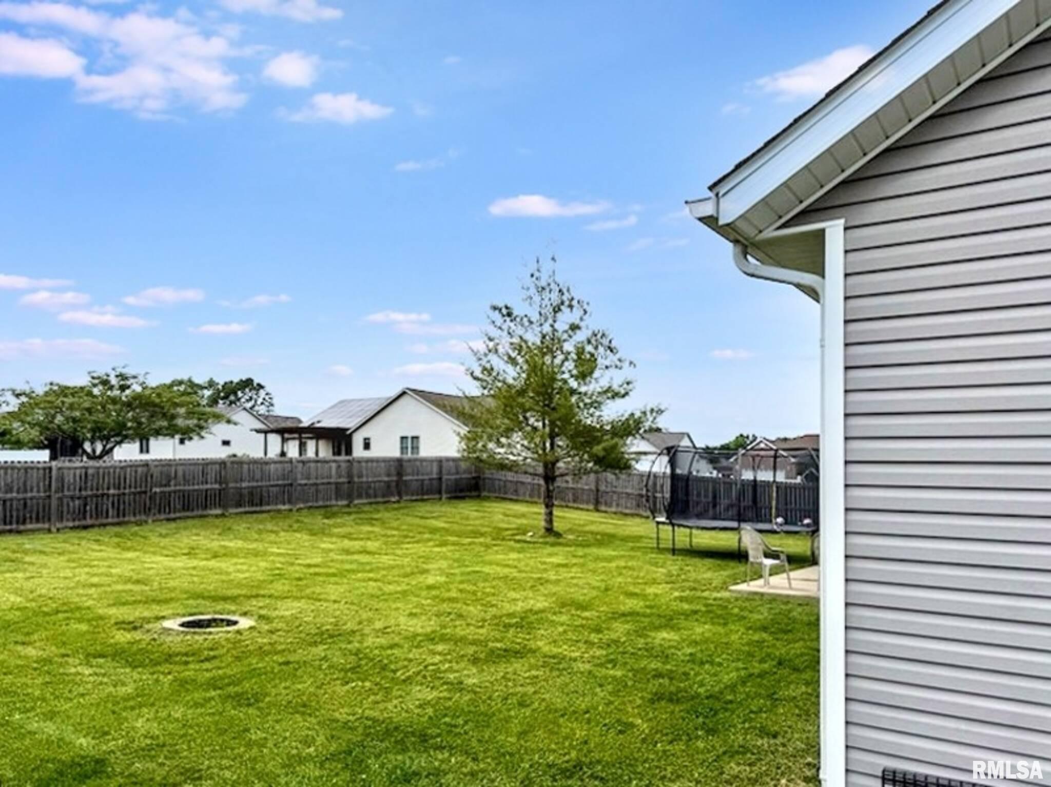 203 Breeze Drive, Carterville, Illinois image 20