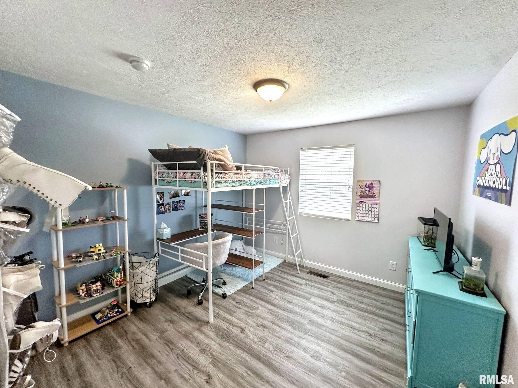 203 Breeze Drive, Carterville, Illinois image 12