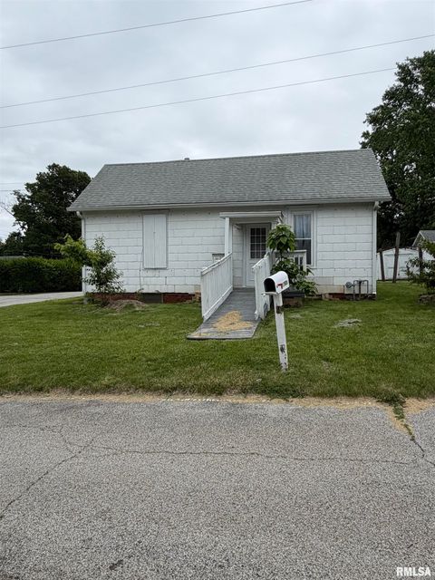 Homes For Sale - 3440 N Martin Luther King Jr Drive<br/> Decatur, IL 62526
