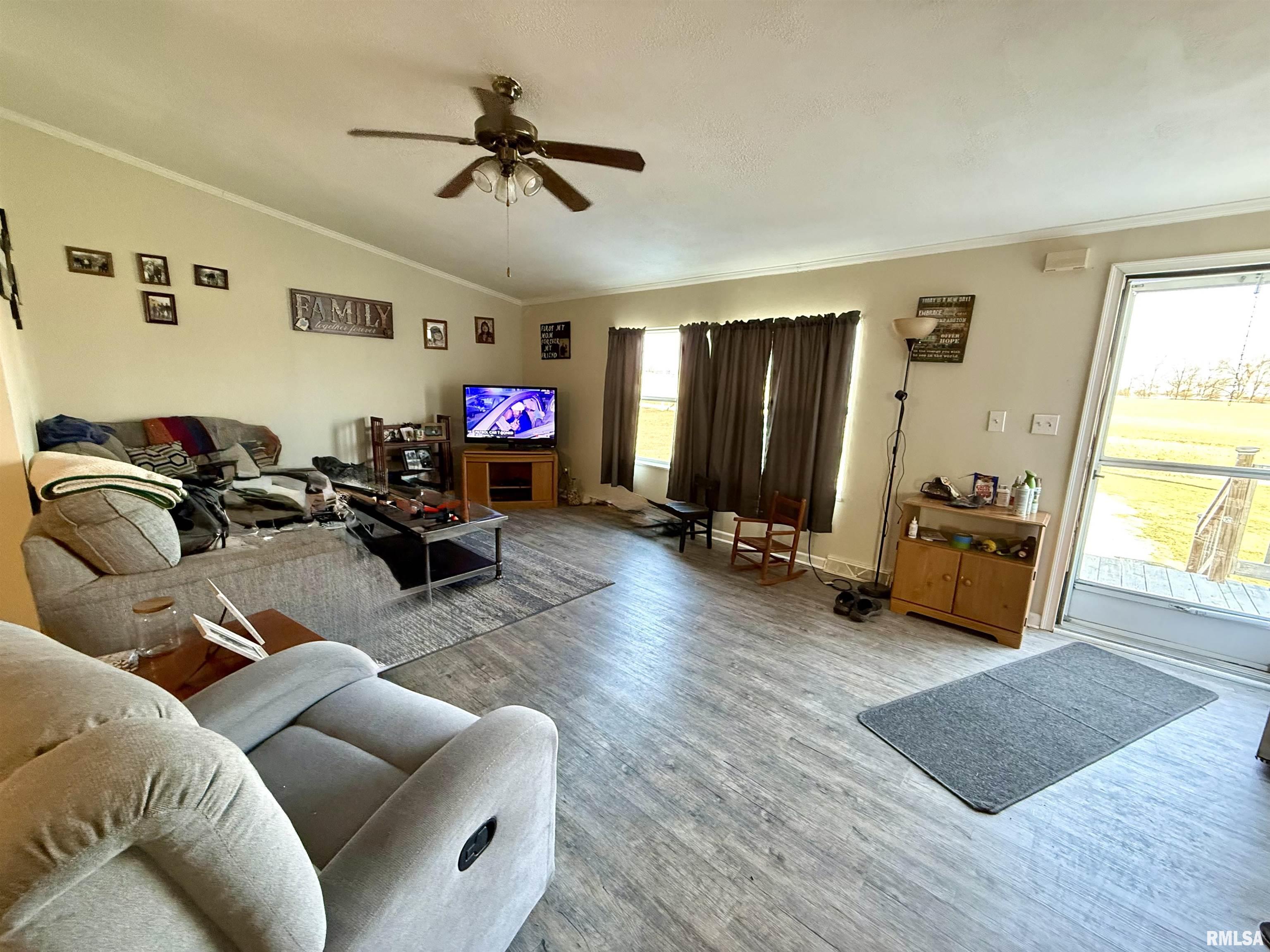 884 Spring Drive, Murphysboro, Illinois image 8