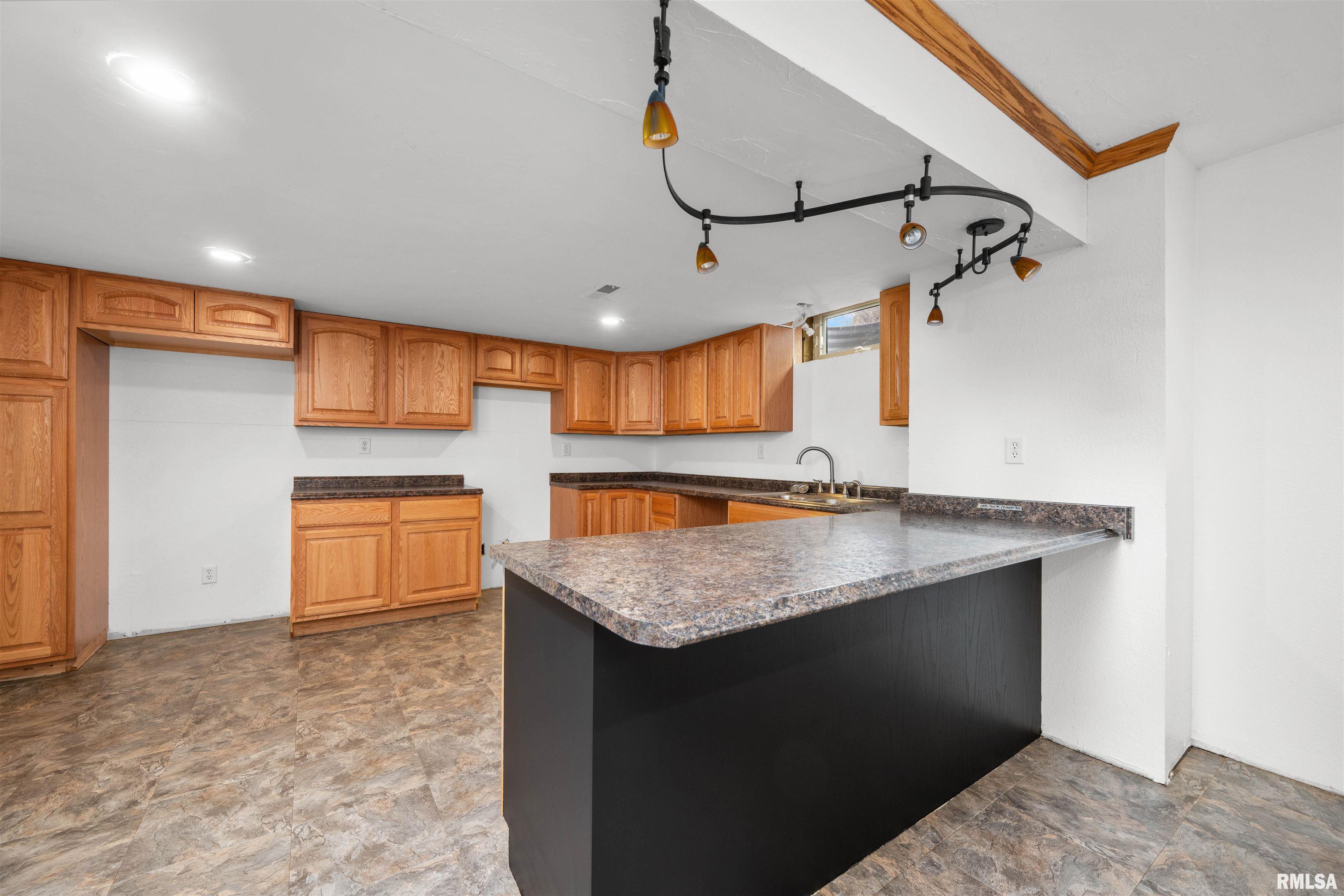 2260A 260th Avenue, De Witt, Iowa image 31