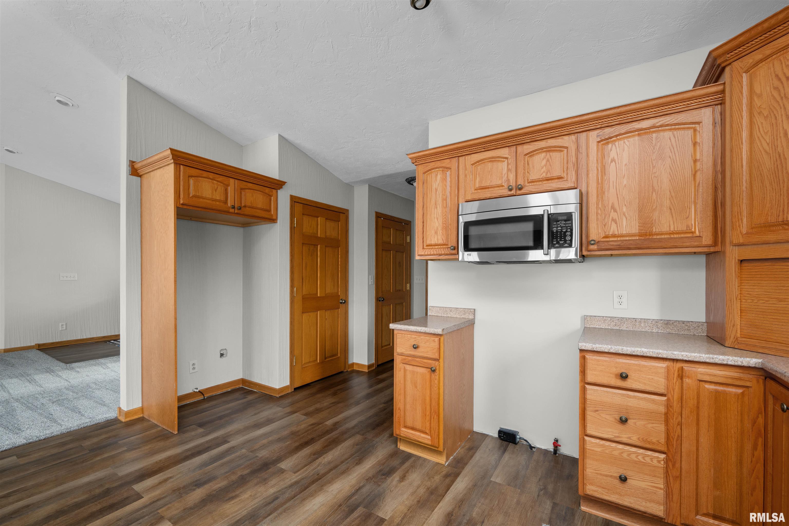 2260A 260th Avenue, De Witt, Iowa image 15