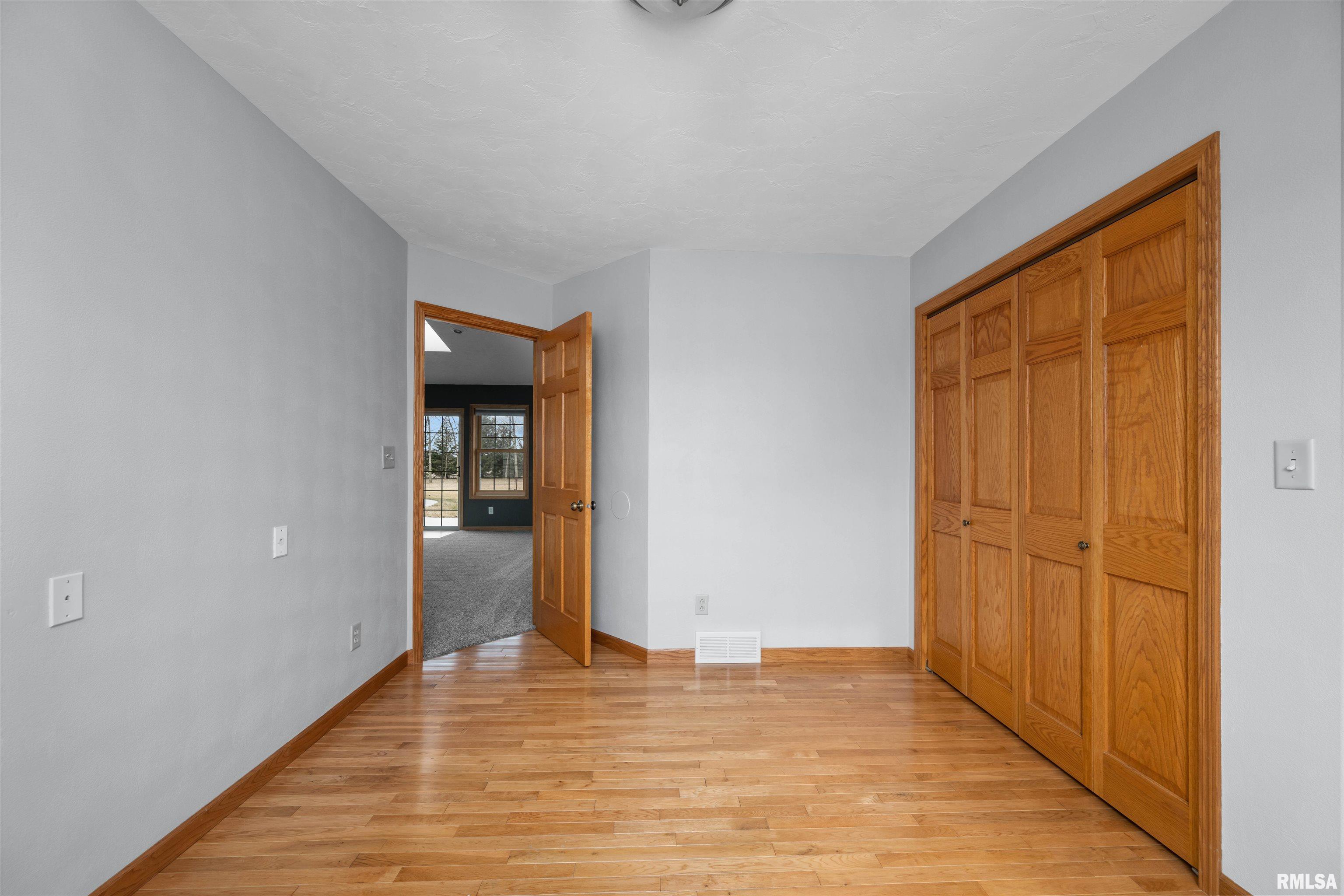 2260A 260th Avenue, De Witt, Iowa image 28