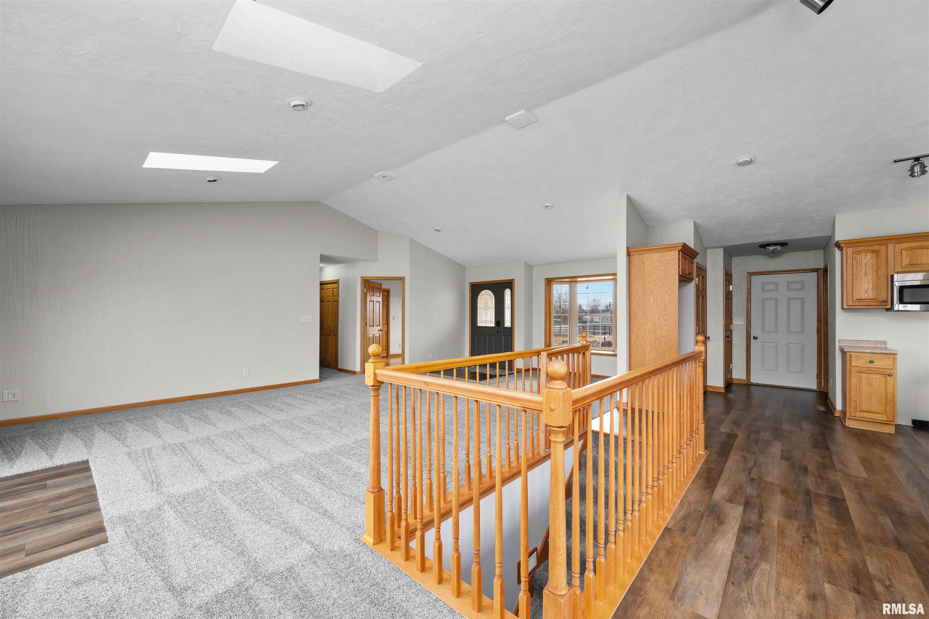2260A 260th Avenue, De Witt, Iowa image 13