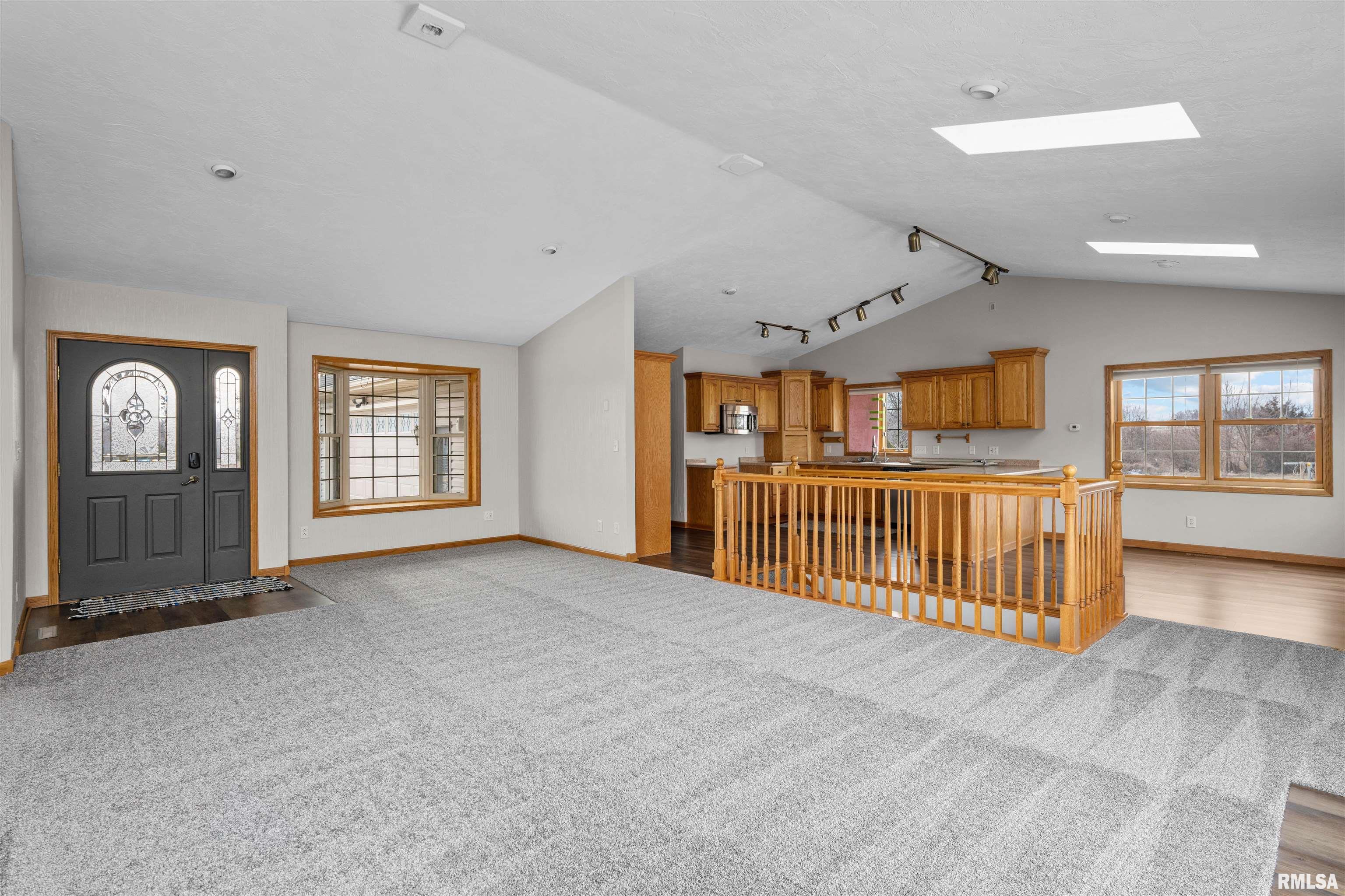 2260A 260th Avenue, De Witt, Iowa image 11