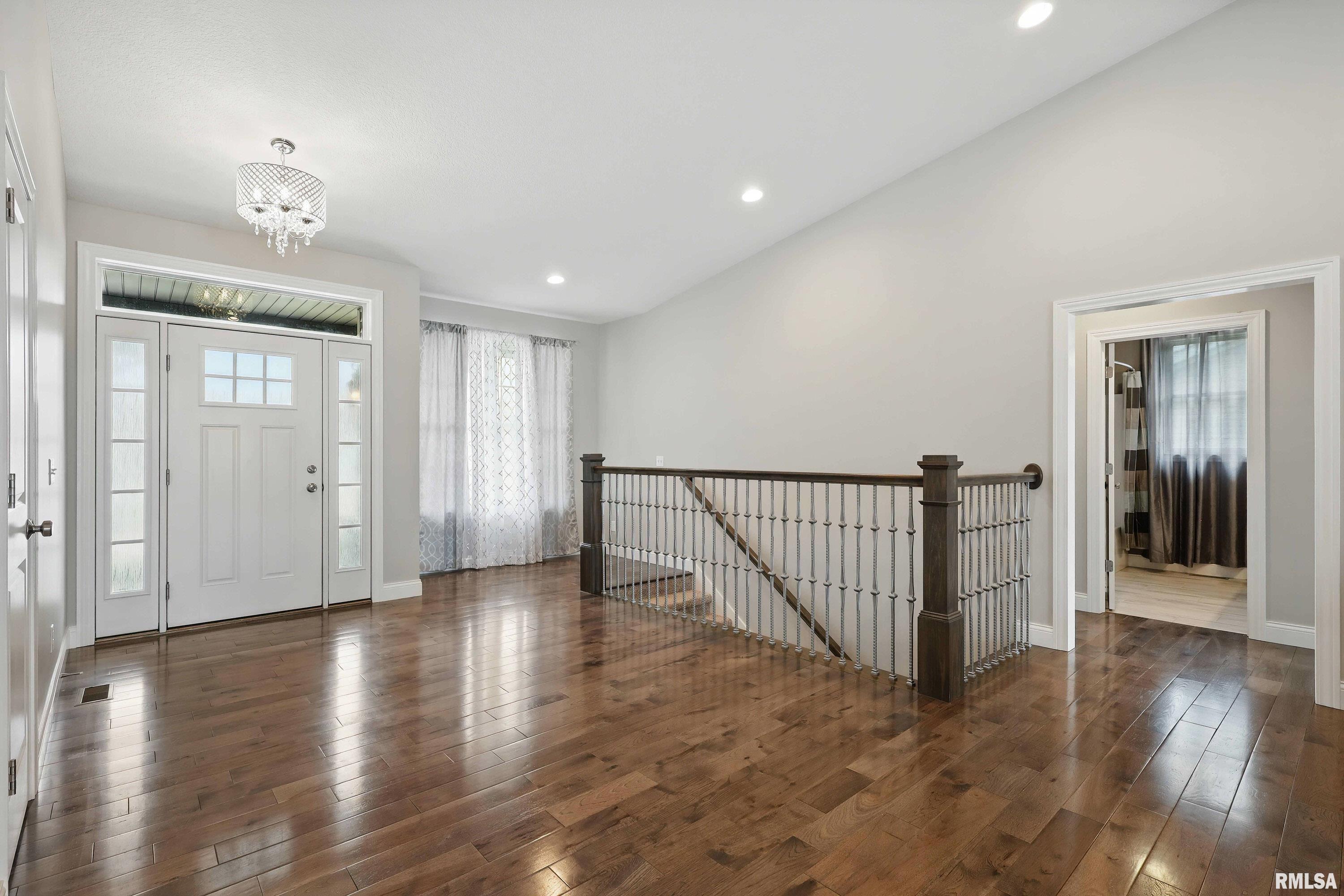 720 Deer Woods Drive, Davenport, Iowa image 3