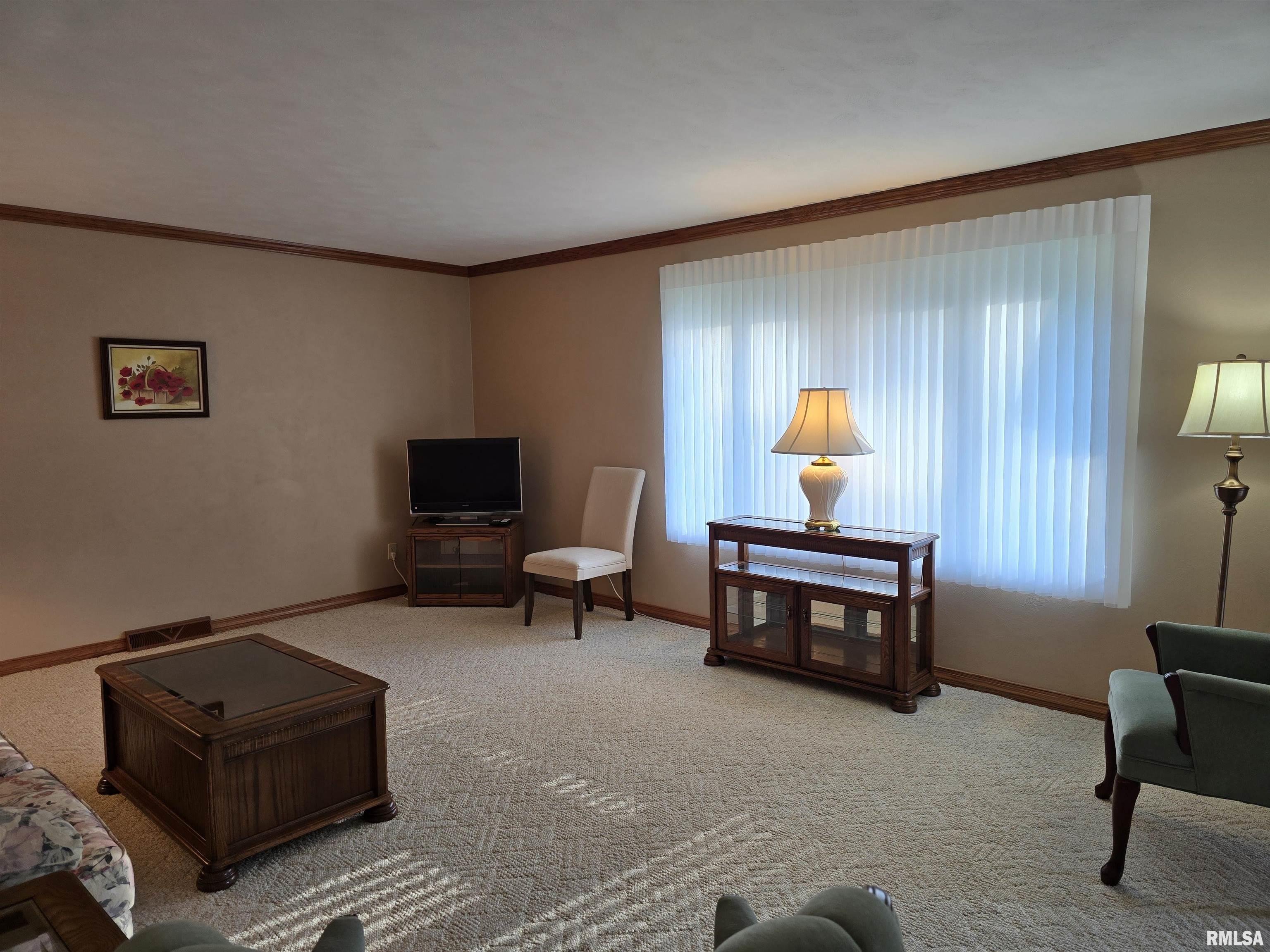 77 N Avenue C Avenue, Canton, Illinois image 10