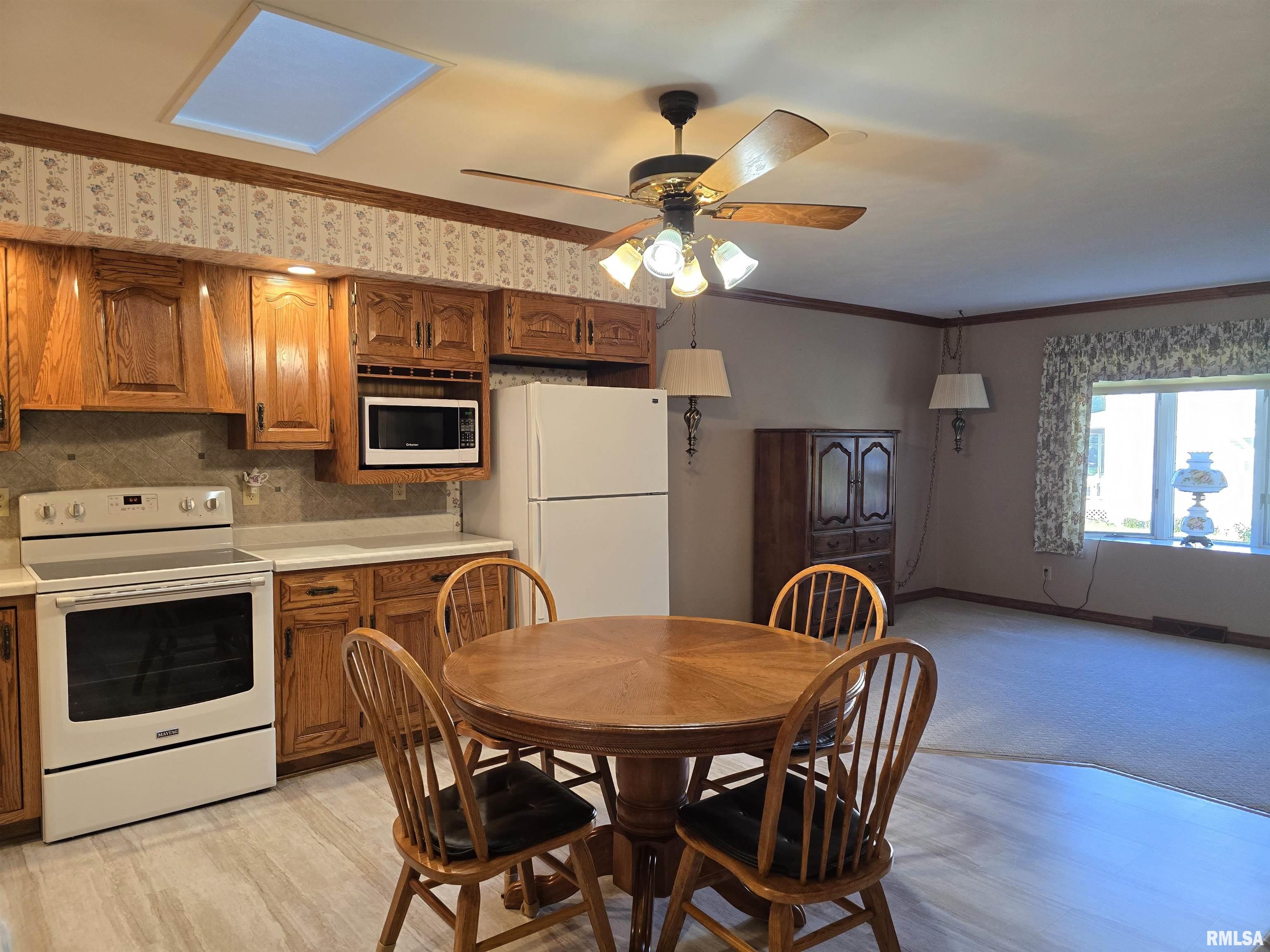 77 N Avenue C Avenue, Canton, Illinois image 17
