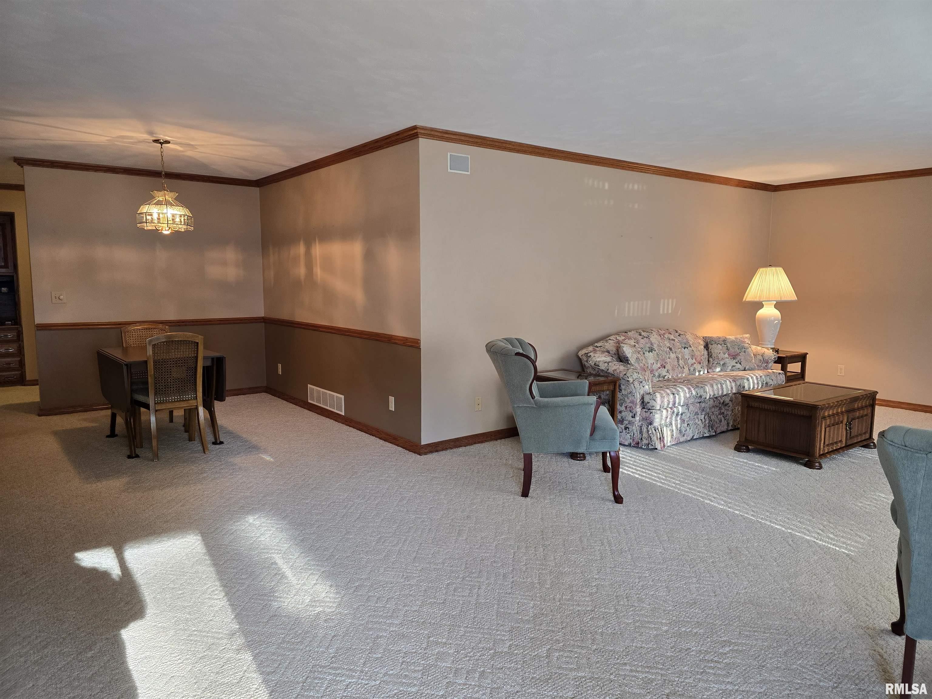 77 N Avenue C Avenue, Canton, Illinois image 7