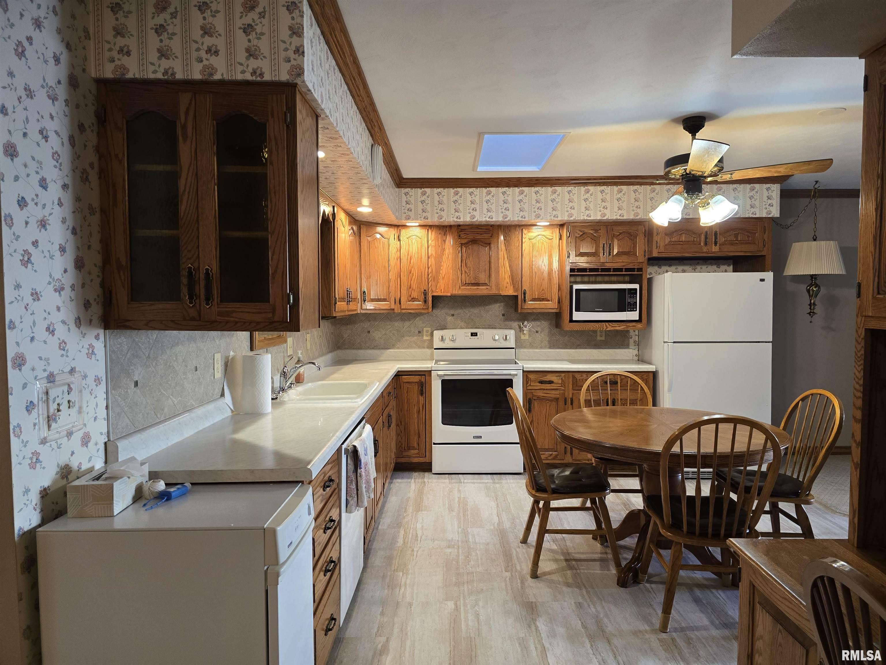 77 N Avenue C Avenue, Canton, Illinois image 16