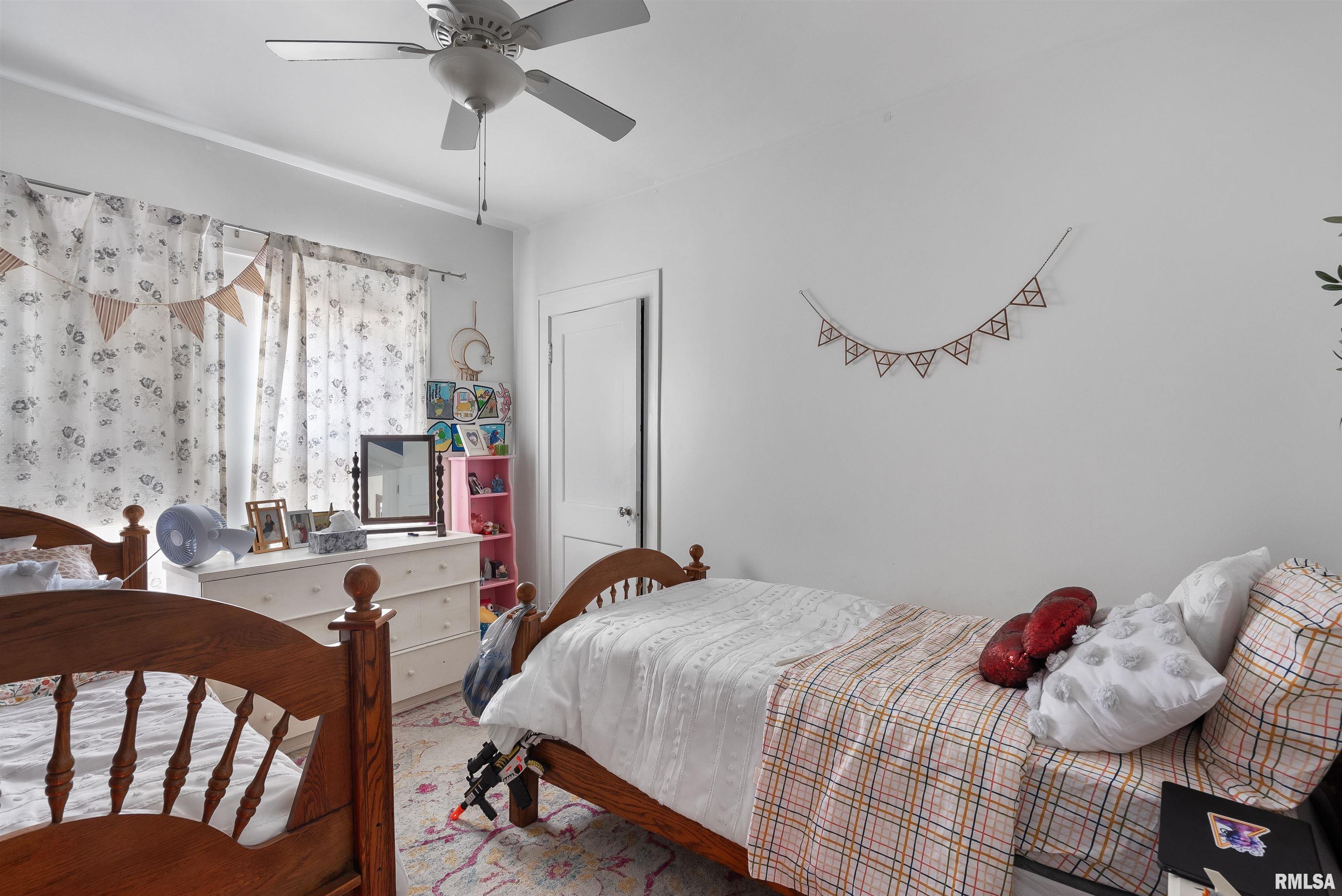 2502 E 18th Street, Davenport, Iowa image 14