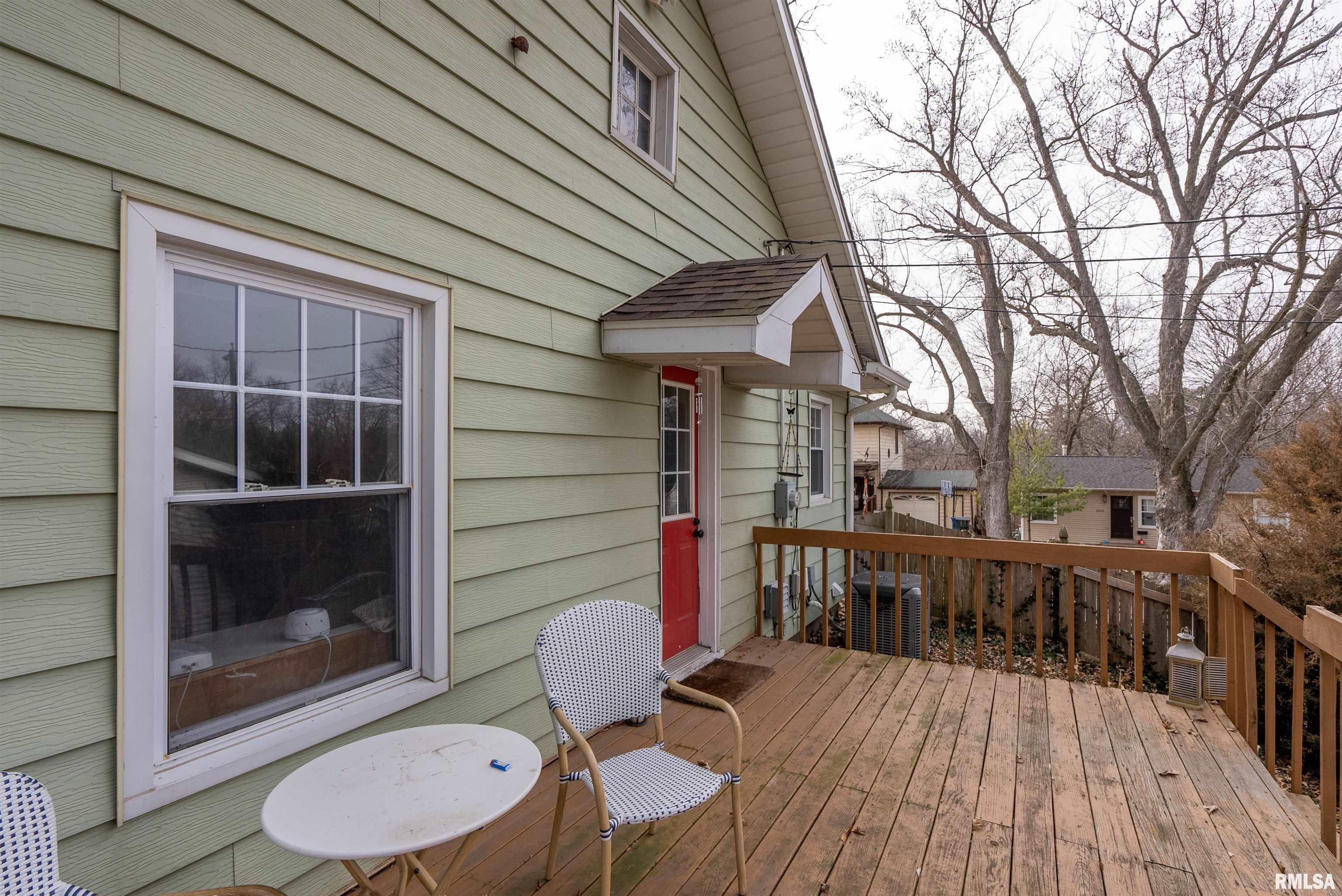 2502 E 18th Street, Davenport, Iowa image 16