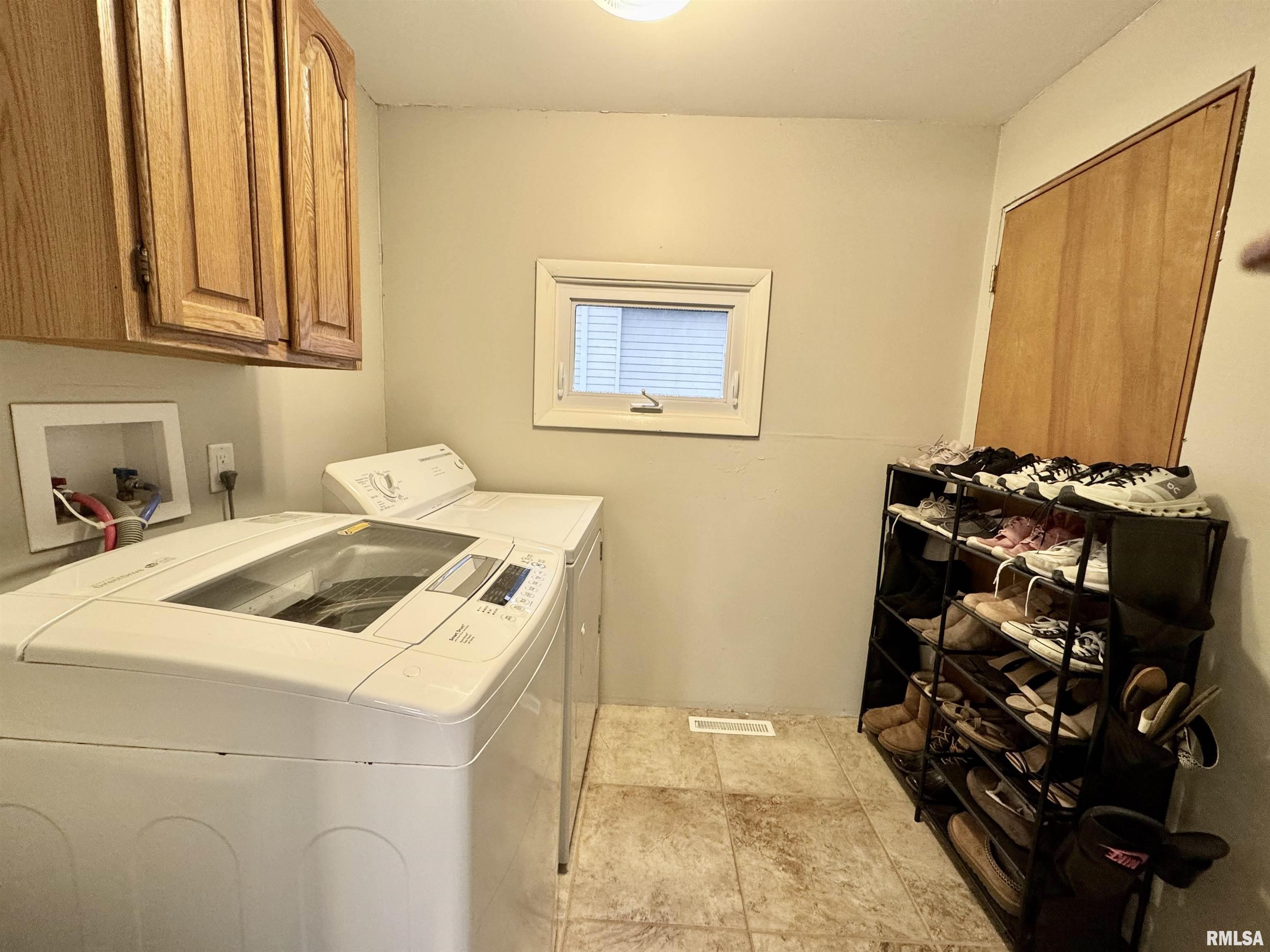 709 W Boston Avenue, Monmouth, Illinois image 14