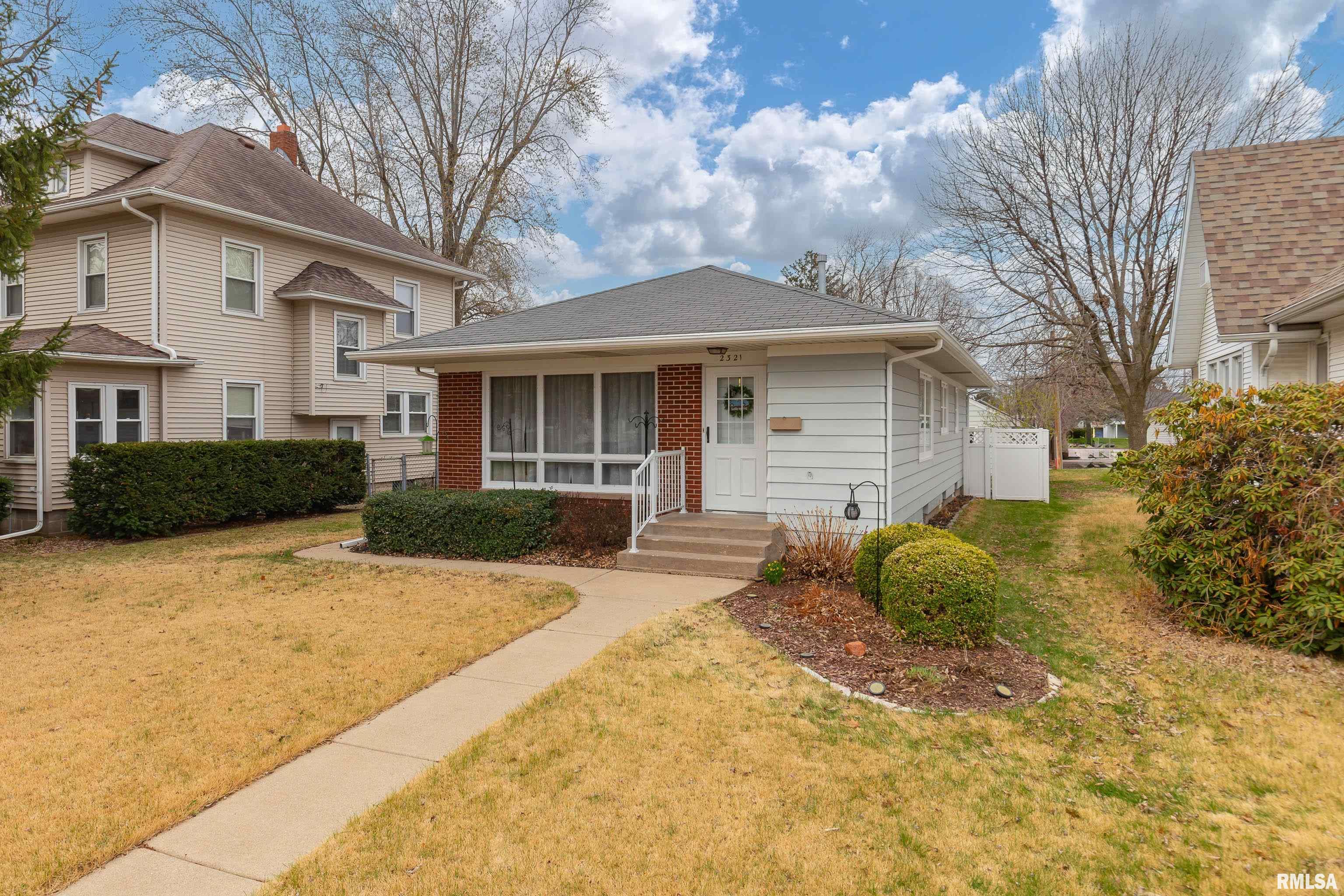 2321 31st Street A, Moline, Illinois image 1
