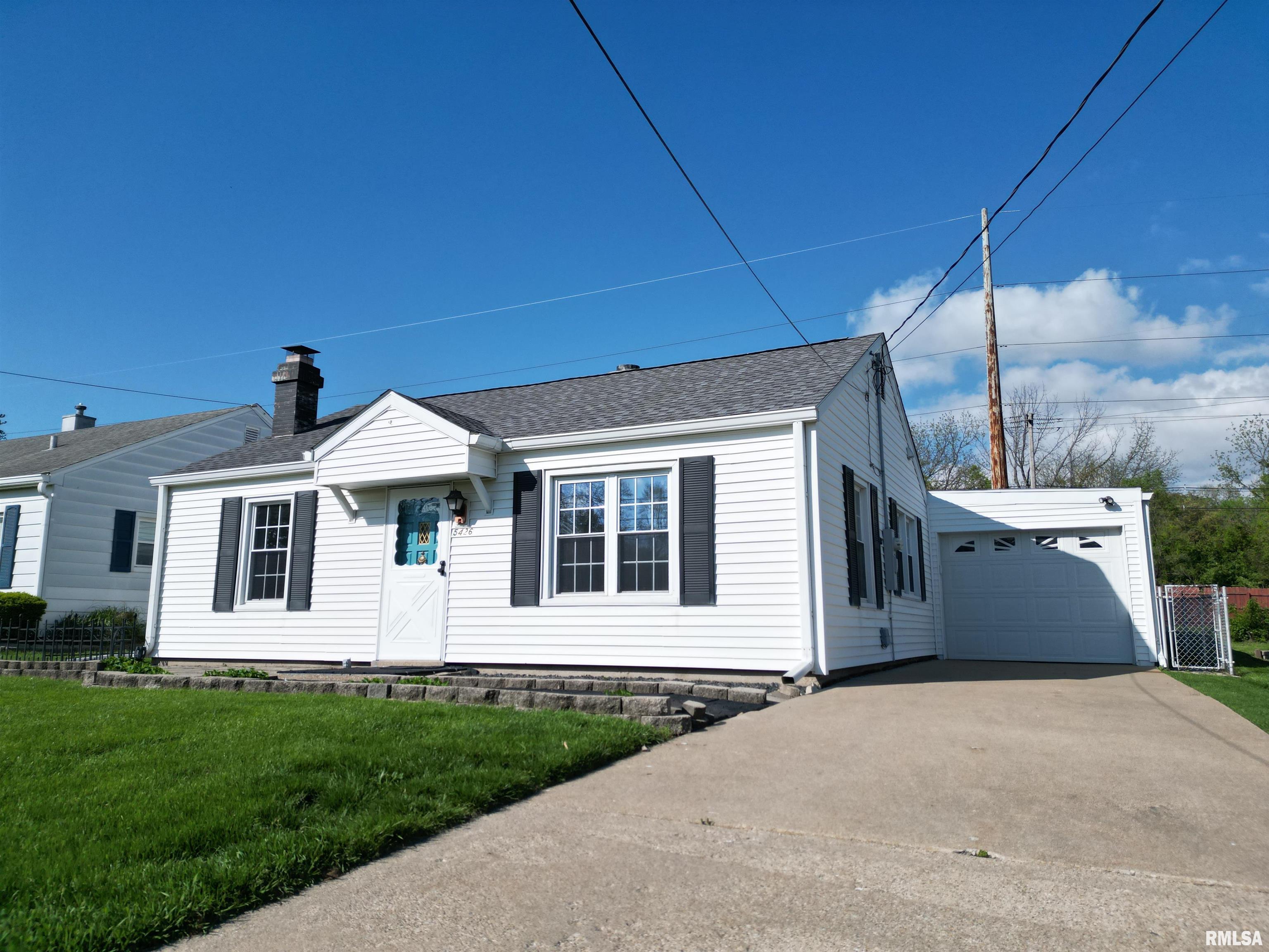 5426 N Glen Elm Drive, Peoria Heights, Illinois image 3